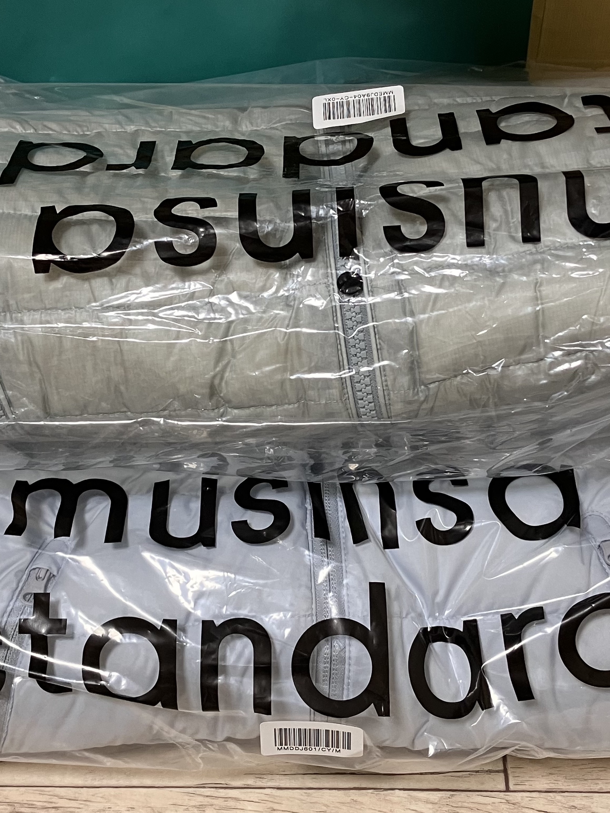 Musinsa Standard City Leisure Sheer Ripstop Hooded Light Down Jacket Cloudy Blue, Musinsa Standard City Leisure Hooded Light Down Jacket Cloudy Blue 착용 스타일 - 2