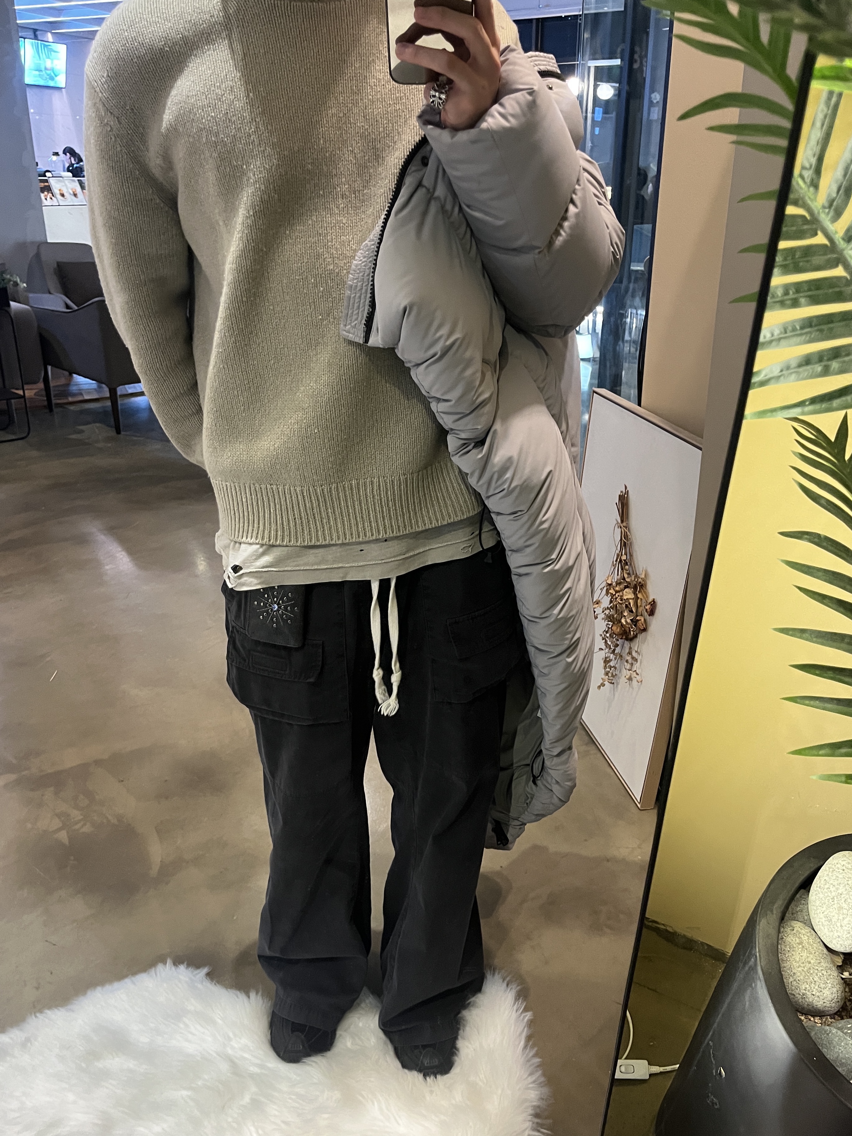 Polyteru Front Cargo Pants 1.2v Black, [프리오더] Polyteru Rivet Card Wallet Black 착용 스타일