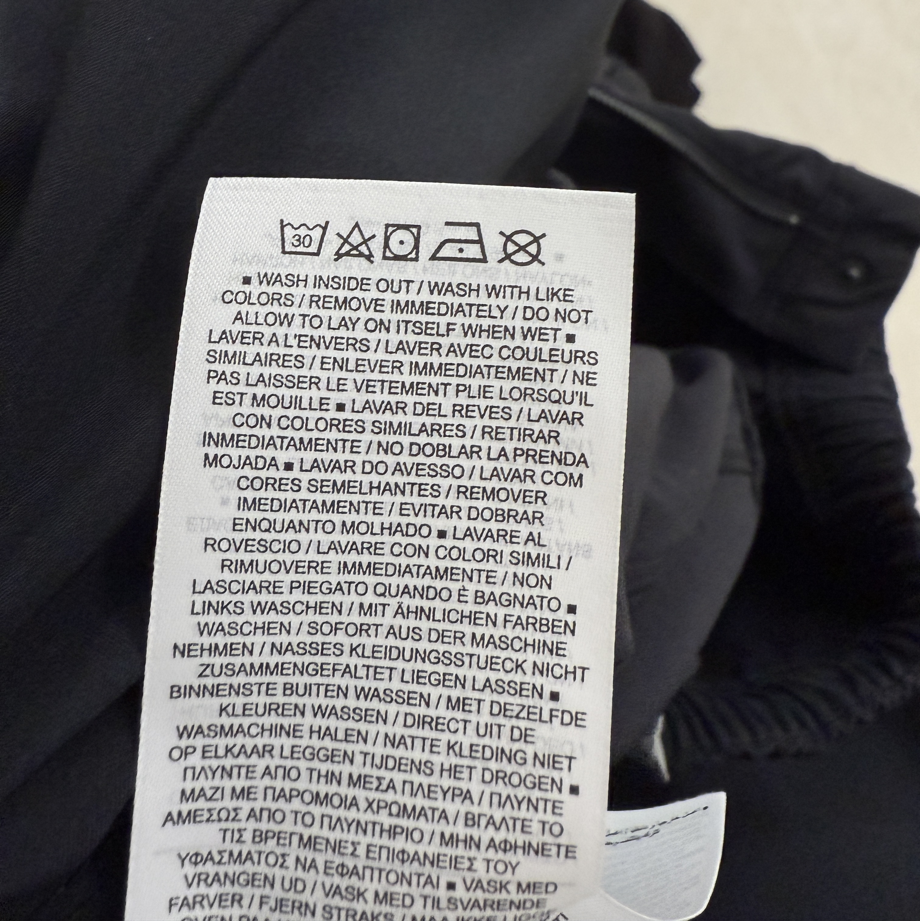 Nike ACG Smith Summit Cargo Pants Black Anthracite - US/EU 착용 스타일