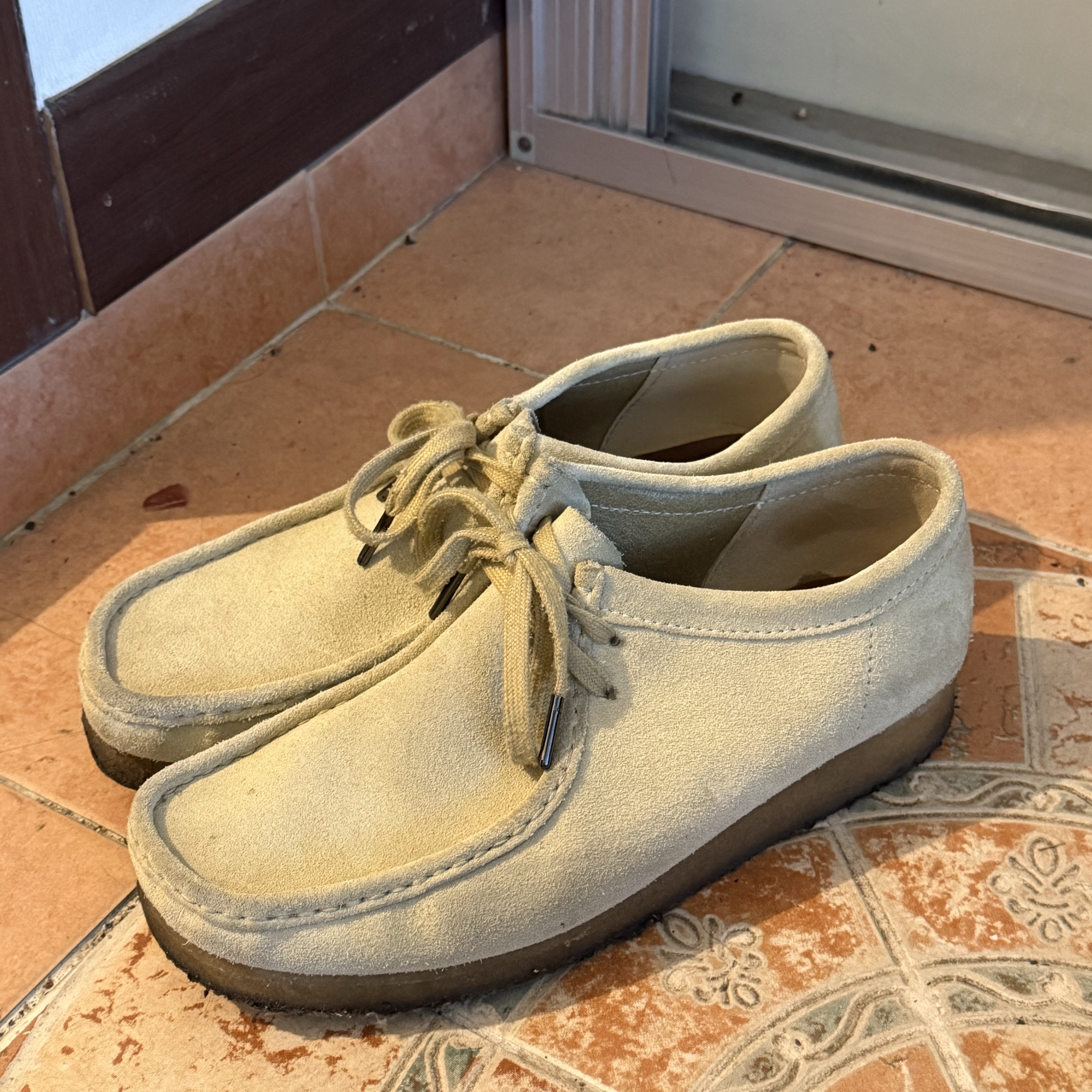 Clarks Wallabee Maple Suede 착용 스타일