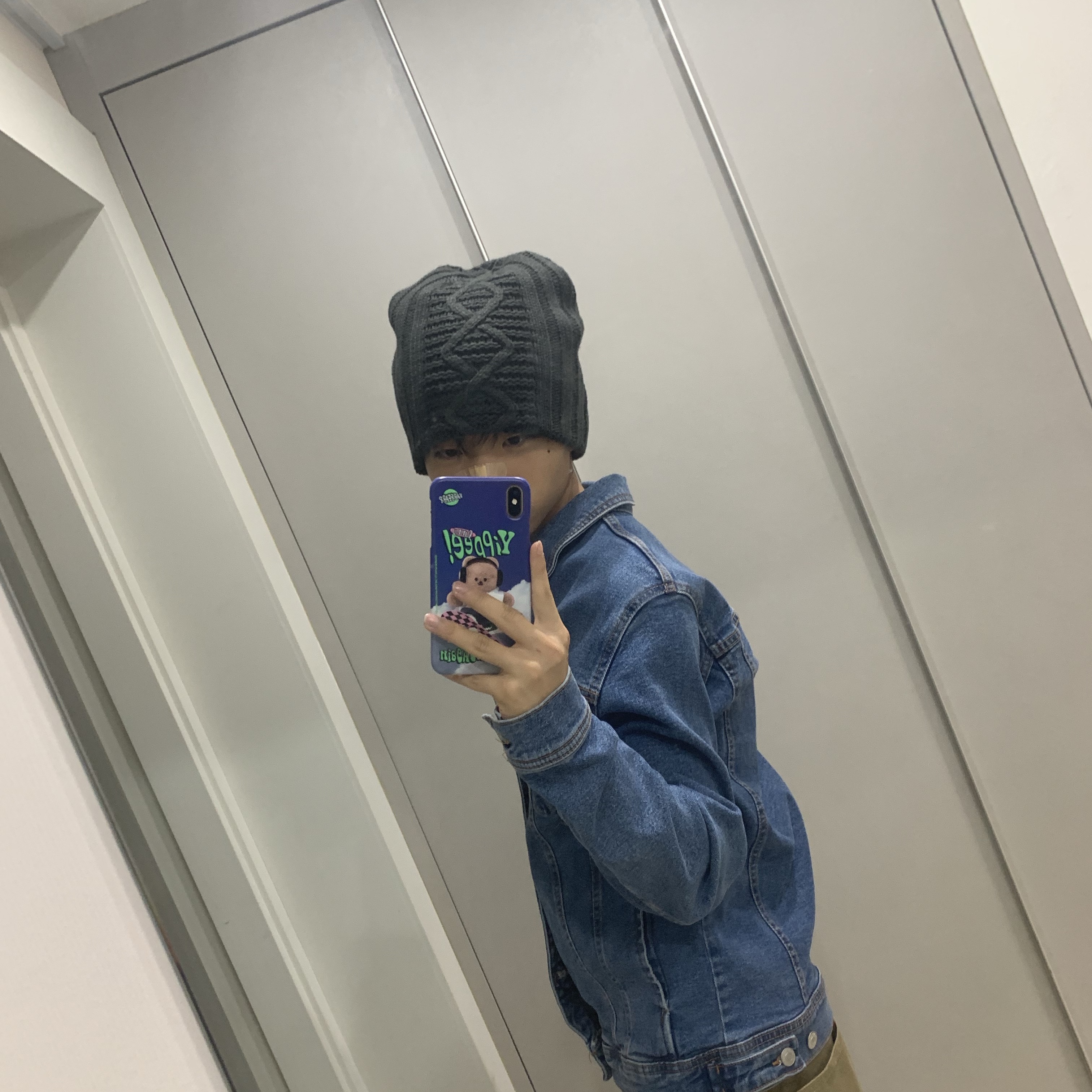 Hatchingroom Jacquard Big Beanie Charcoal 착용 스타일 - 1
