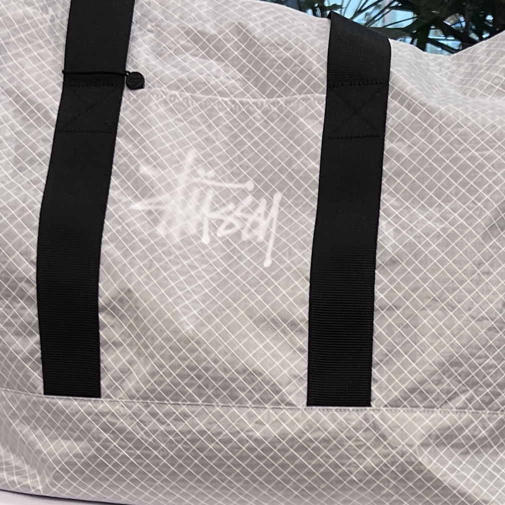 Stussy Ripstop Overlay Extra Large Tote Bag Black 착용 스타일
