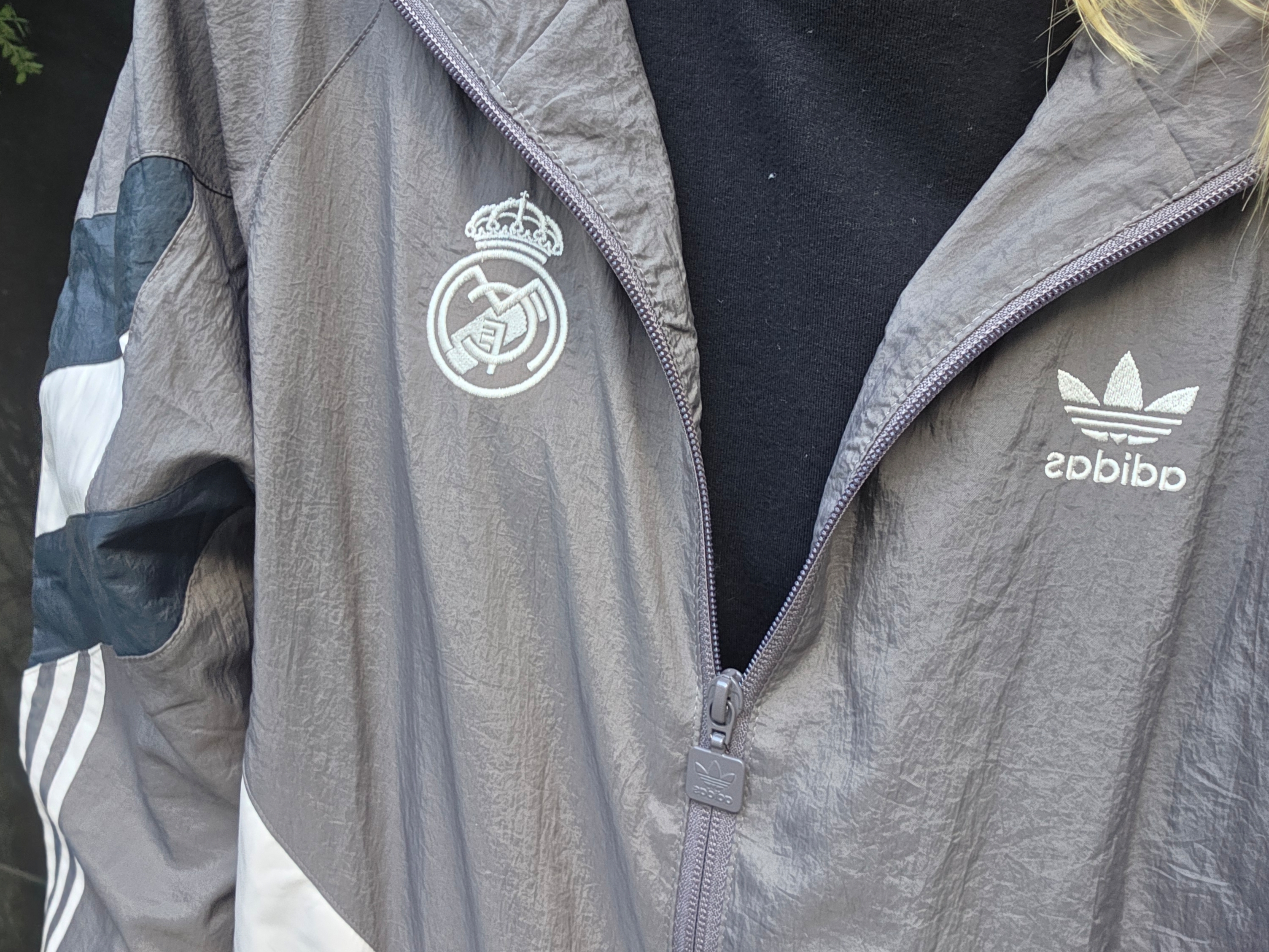 Adidas Real Madrid Originals Track Top Charcoal Grey - KR Sizing 착용 스타일