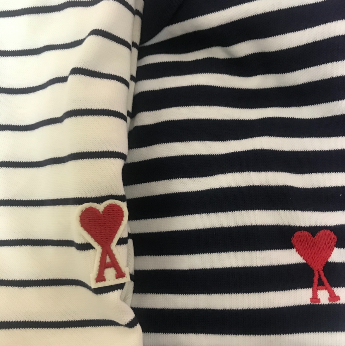 AMI de Coeur Mariniere Navy 착용 스타일