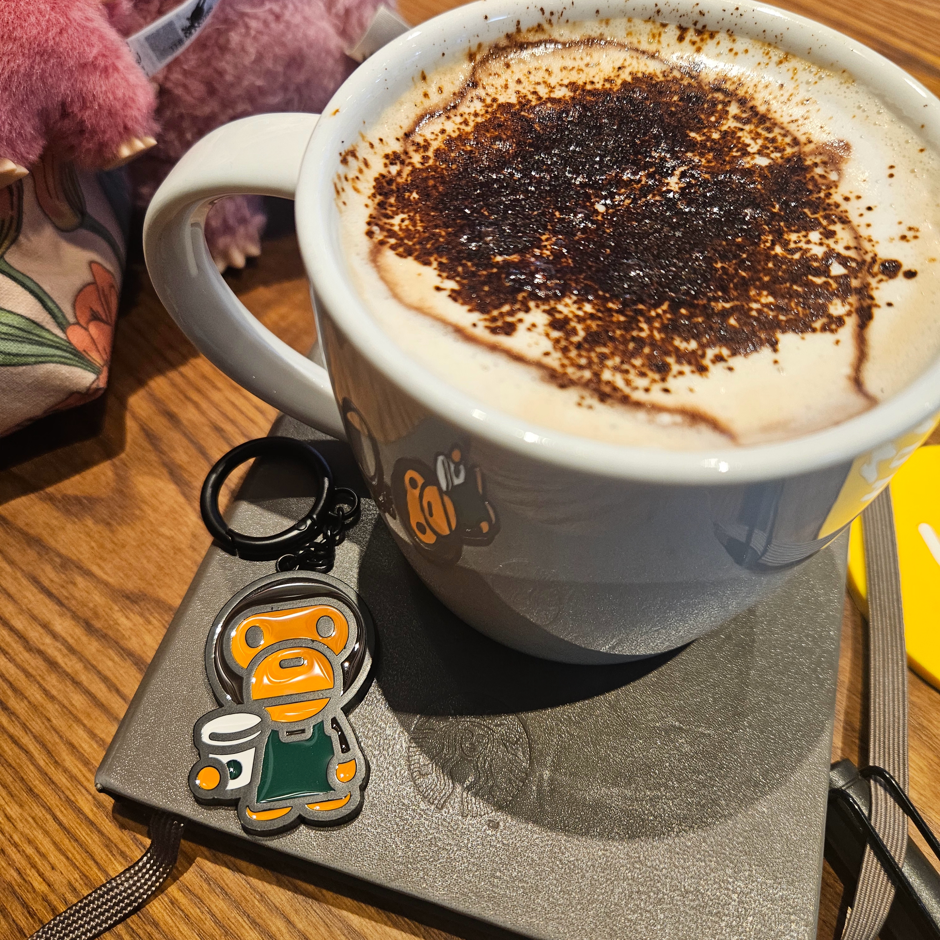 Starbucks x BAPE Baby Milo Keychain, Human Made Heart Rubber Coaster Yellow 착용 스타일 - 1
