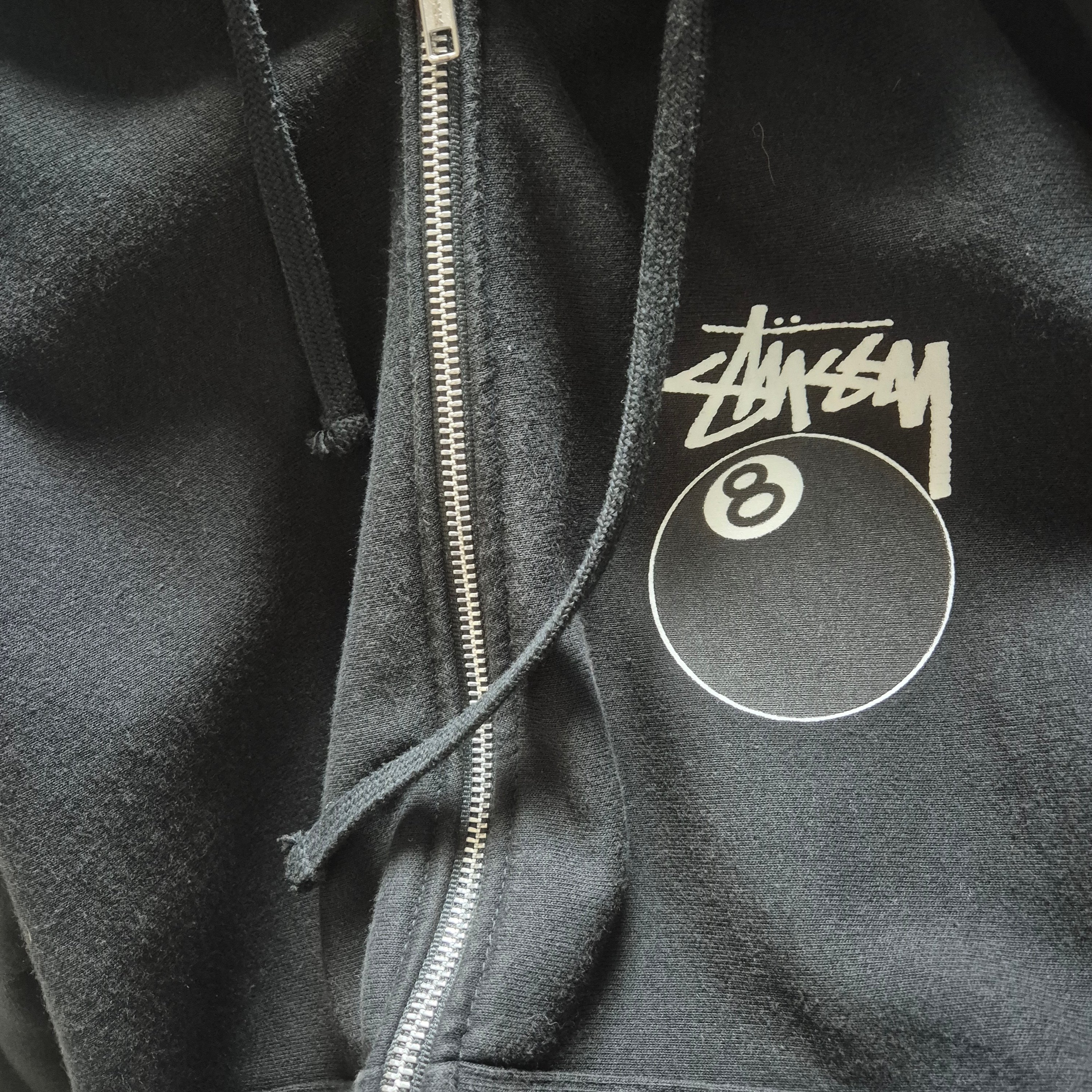 Stussy 8 Ball Zip Hoodie Black - 22FW 착용 스타일