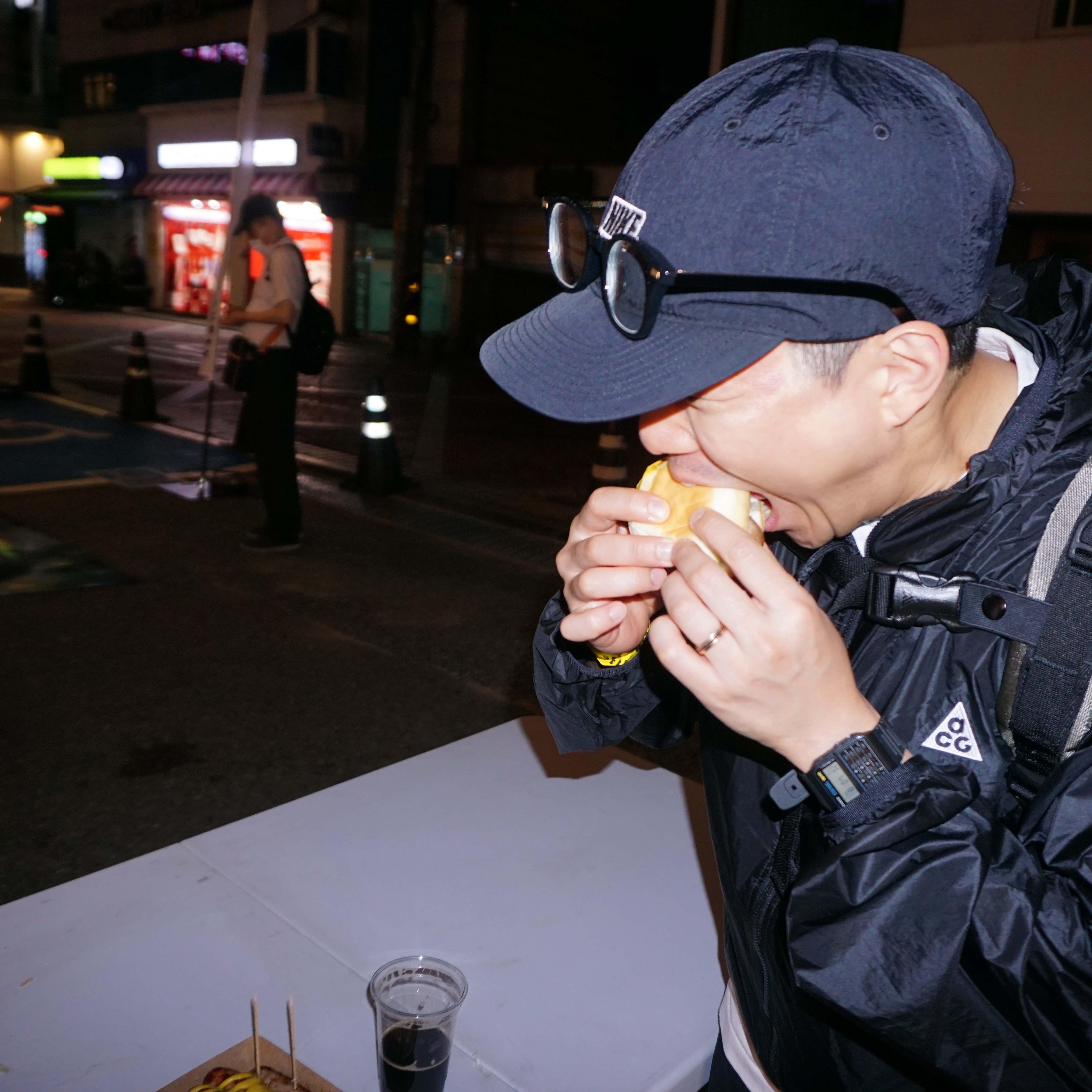 Nike ACG Cinder Cone Windproof Jacket Black Anthracite - Asia 착용 스타일