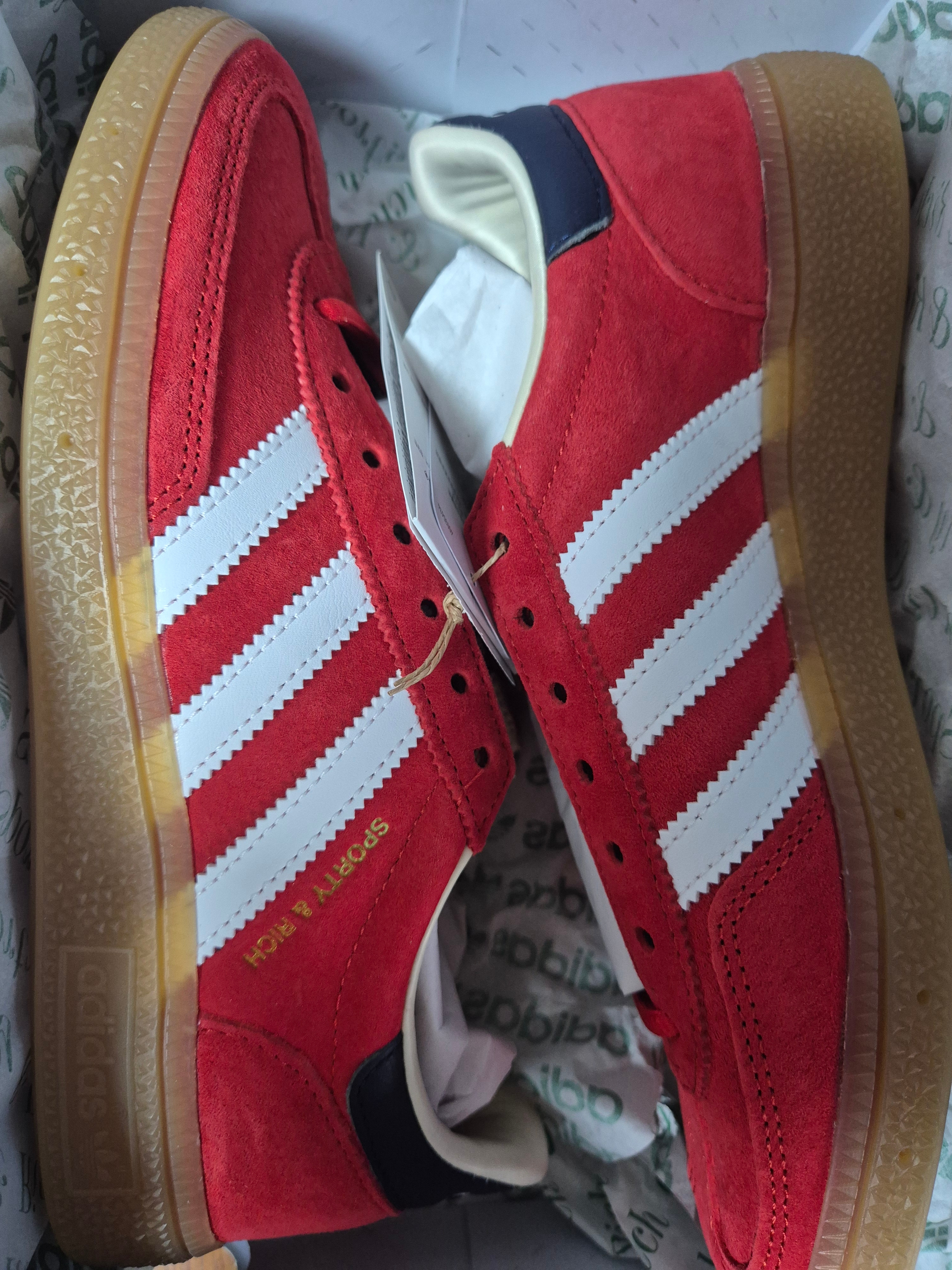Adidas x Sporty & Rich Spezial Handball Collegiate Red Night Indigo 착용 스타일