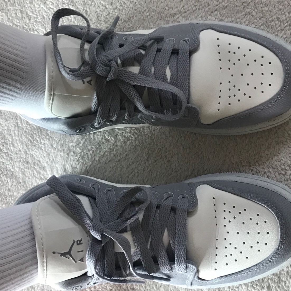 (W) Jordan 1 Low SE Light Steel Grey 착용 스타일
