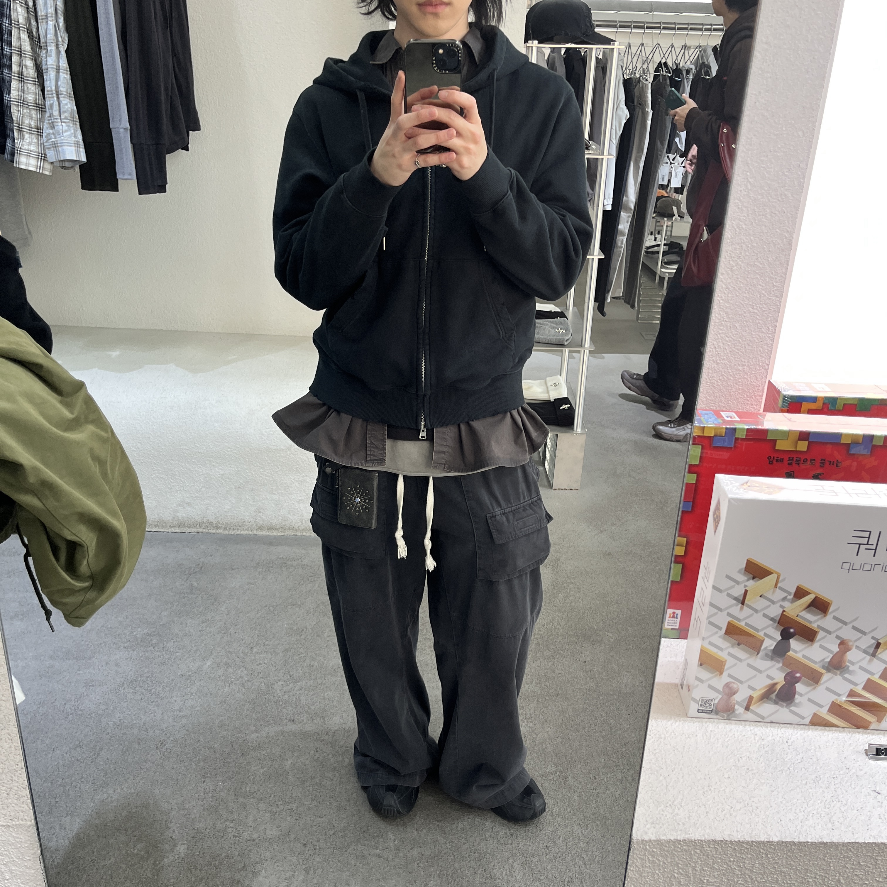 Polyteru Front Cargo Pants 1.2v Black, [프리오더] Polyteru Rivet Card Wallet Black 착용 스타일