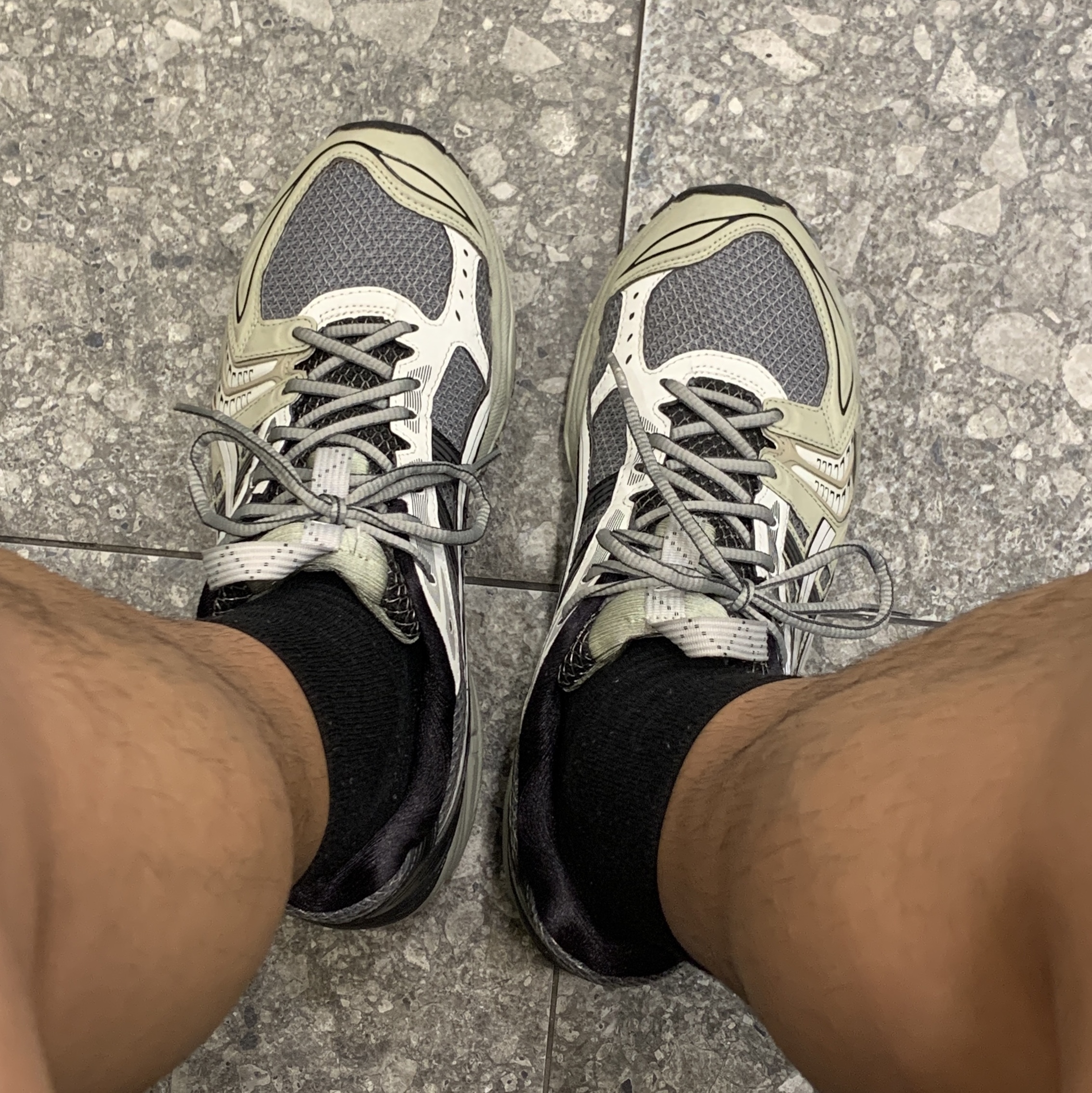 Asics UB1-S Gel-Kayano 14 Piedmont Grey 착용 스타일