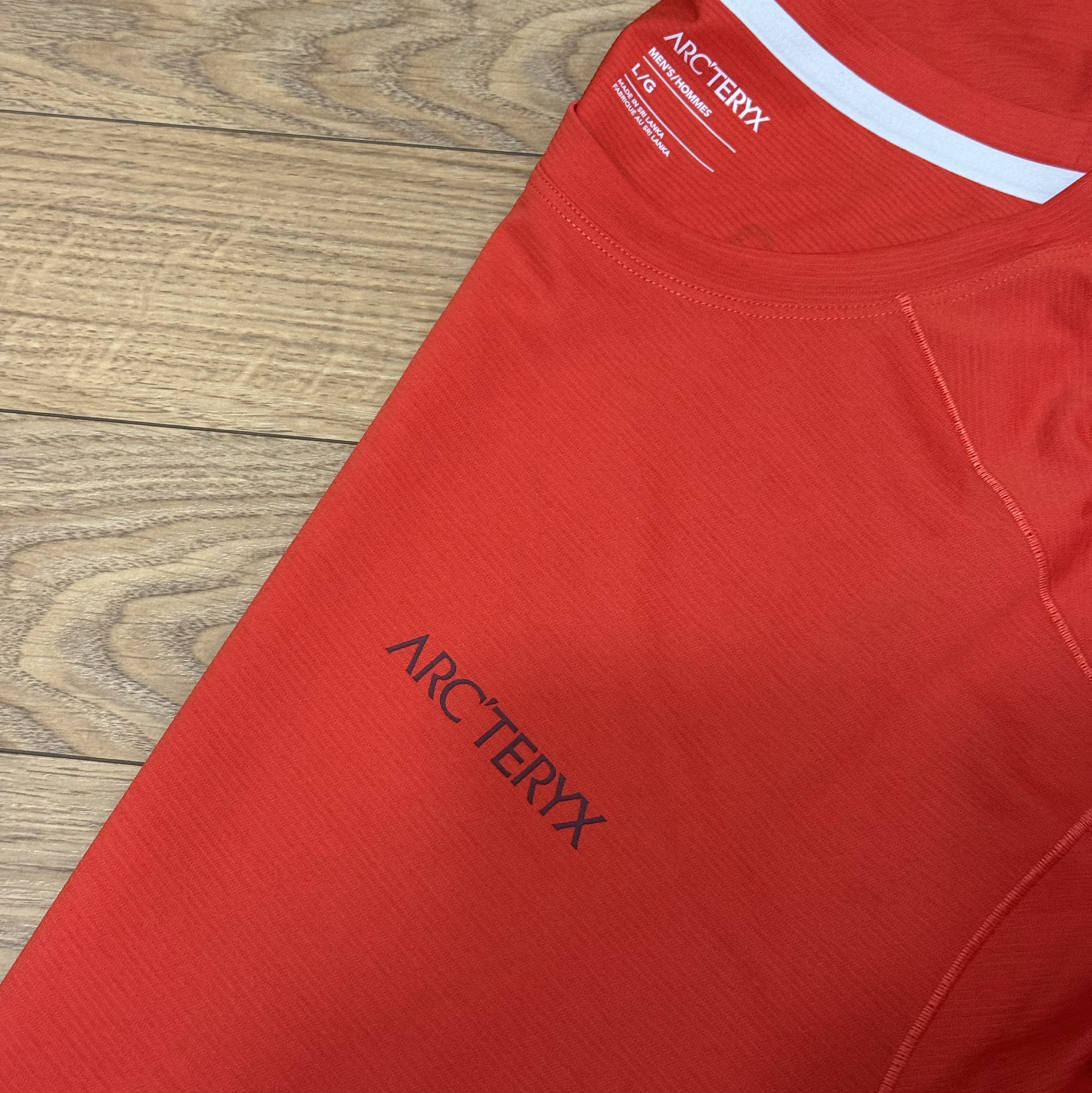 Arc'teryx Cormac Arc Bird Logo SS Shirt Dynasty Heather Mars 착용 스타일 - 2