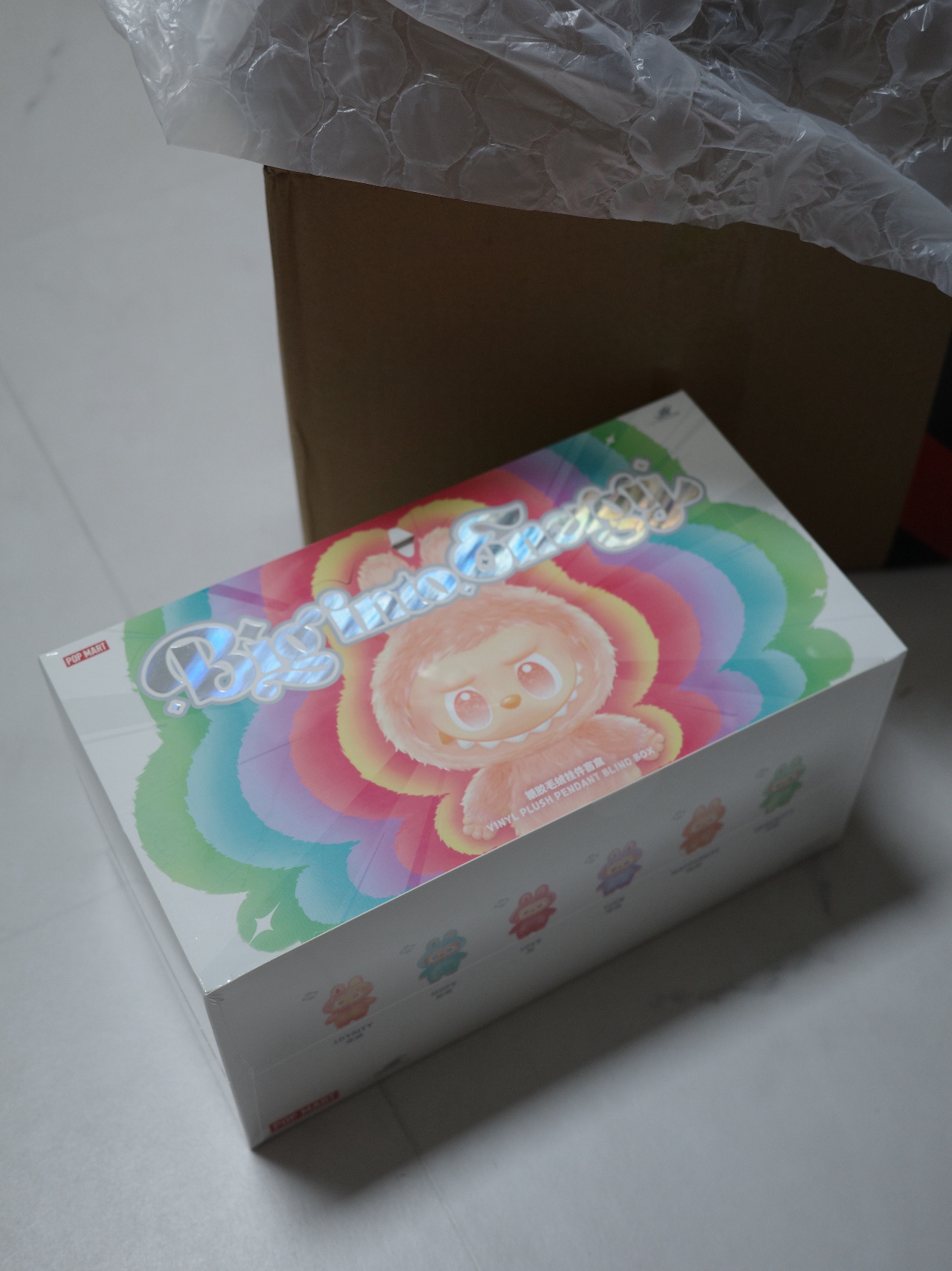 Pop Mart Labubu The Monsters Highlight Series Sealed Case (6 Blind Boxes) 착용 스타일