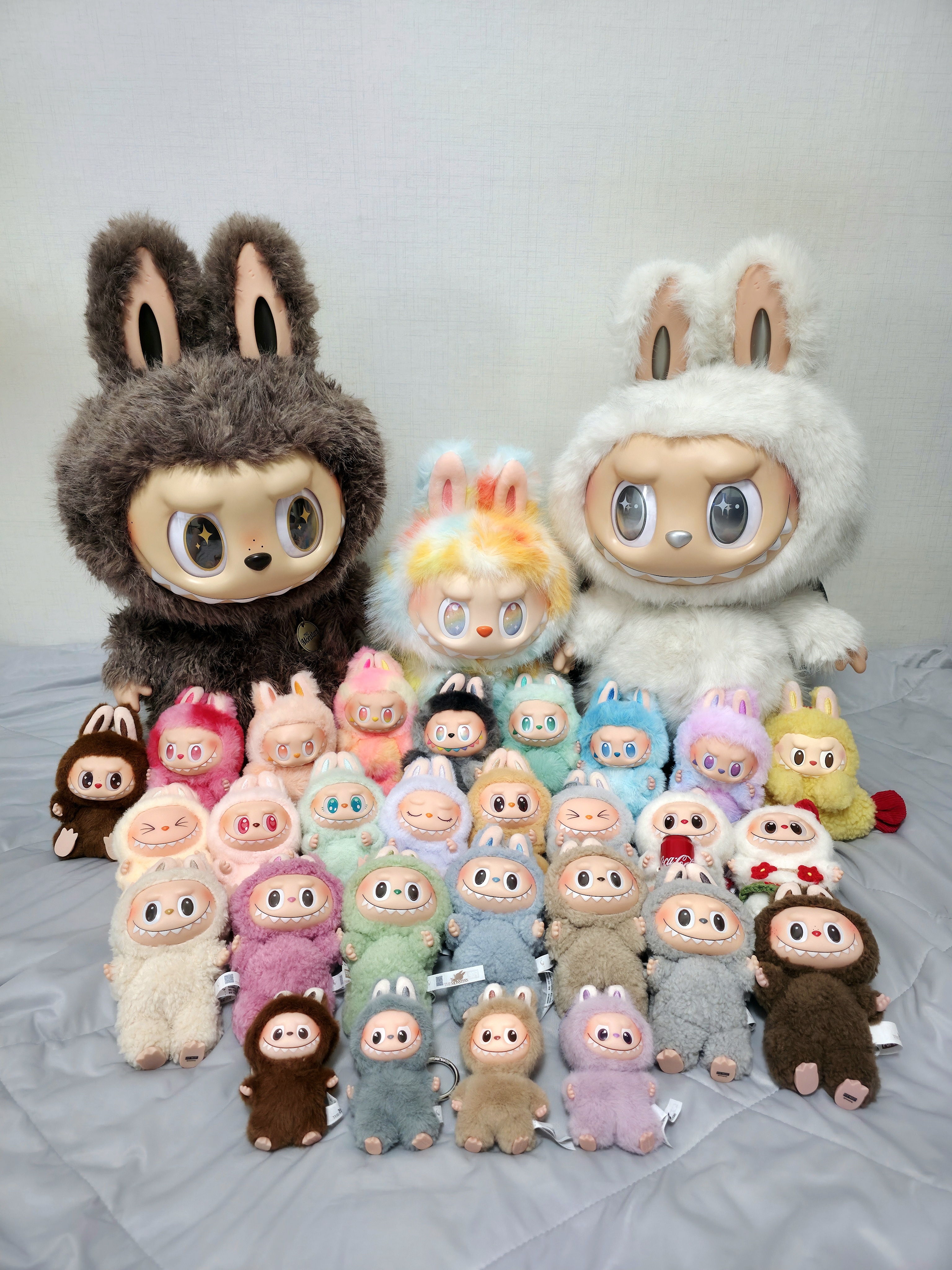 Pop Mart The Monsters I Found You Vinyl Face Doll, Pop Mart The Monsters Zimomo Angel In Clouds Vinyl Face Doll 착용 스타일