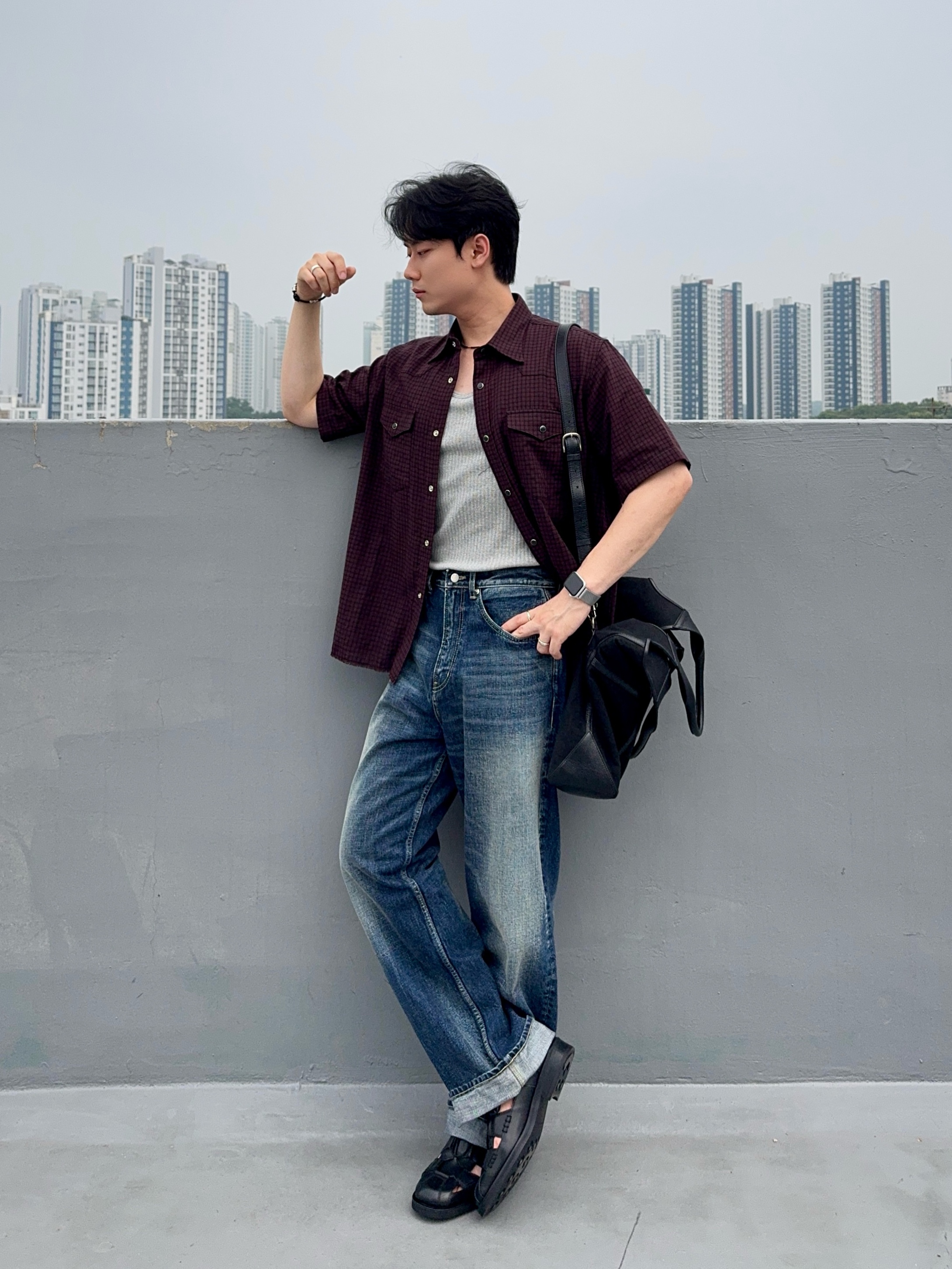 Tonywack Raw Cut Western Check Shirt Burgundy Navy 착용 스타일 - 2