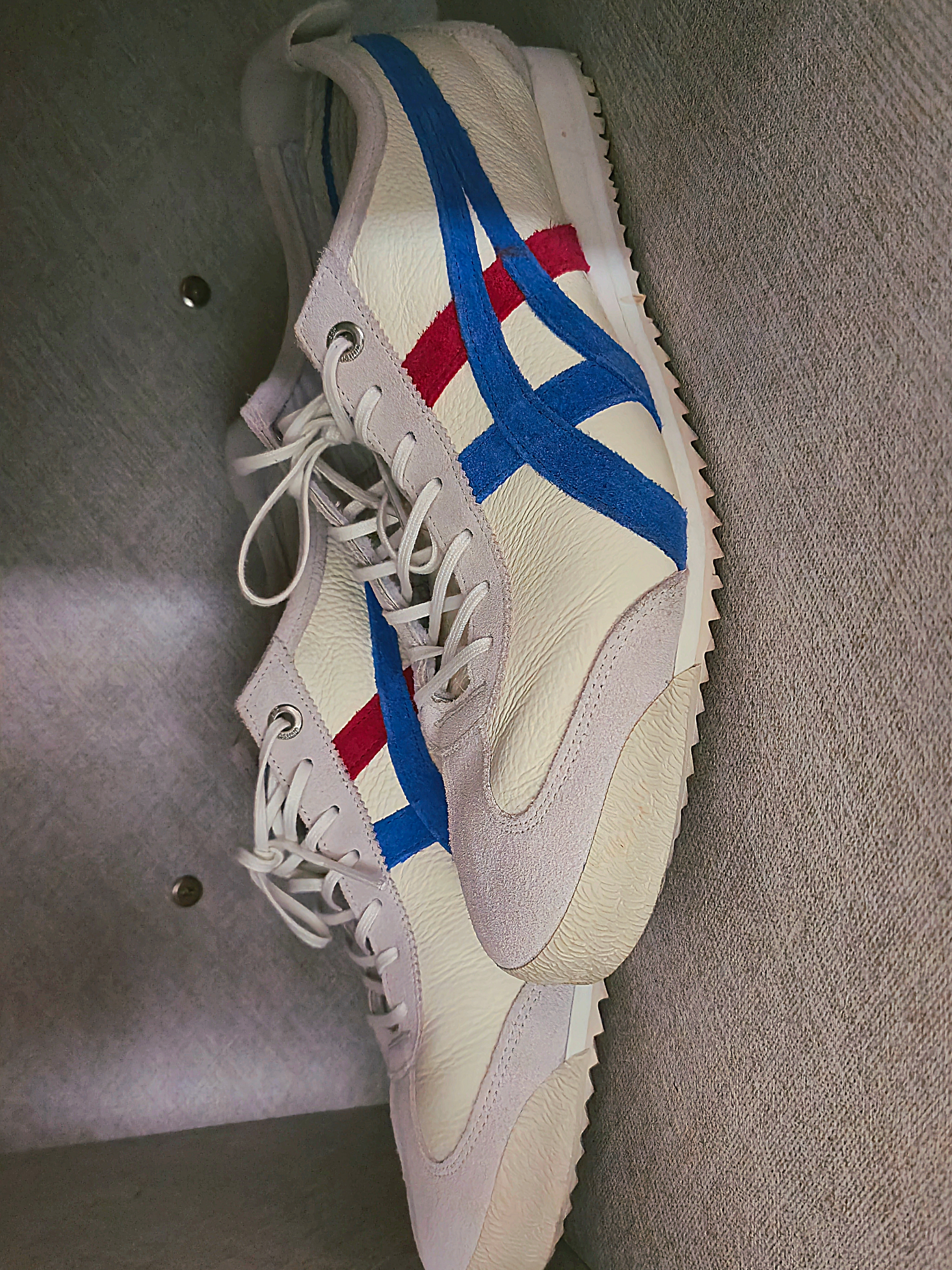 Onitsuka Tiger Mexico 66 SD White Directoire Blue 착용 스타일