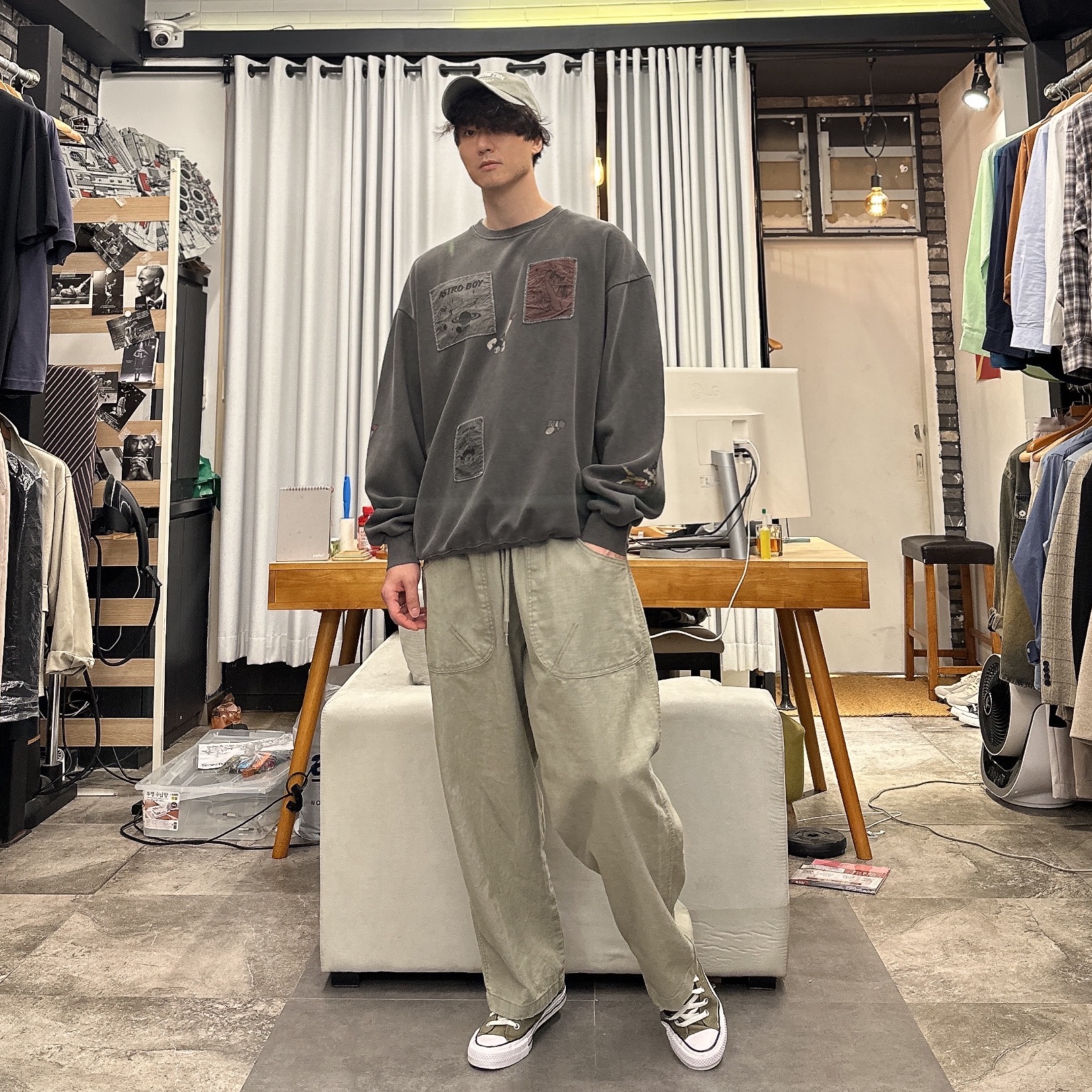Converse Chuck 70 High Vintage Canvas Utility Khaki 착용 스타일 - 2