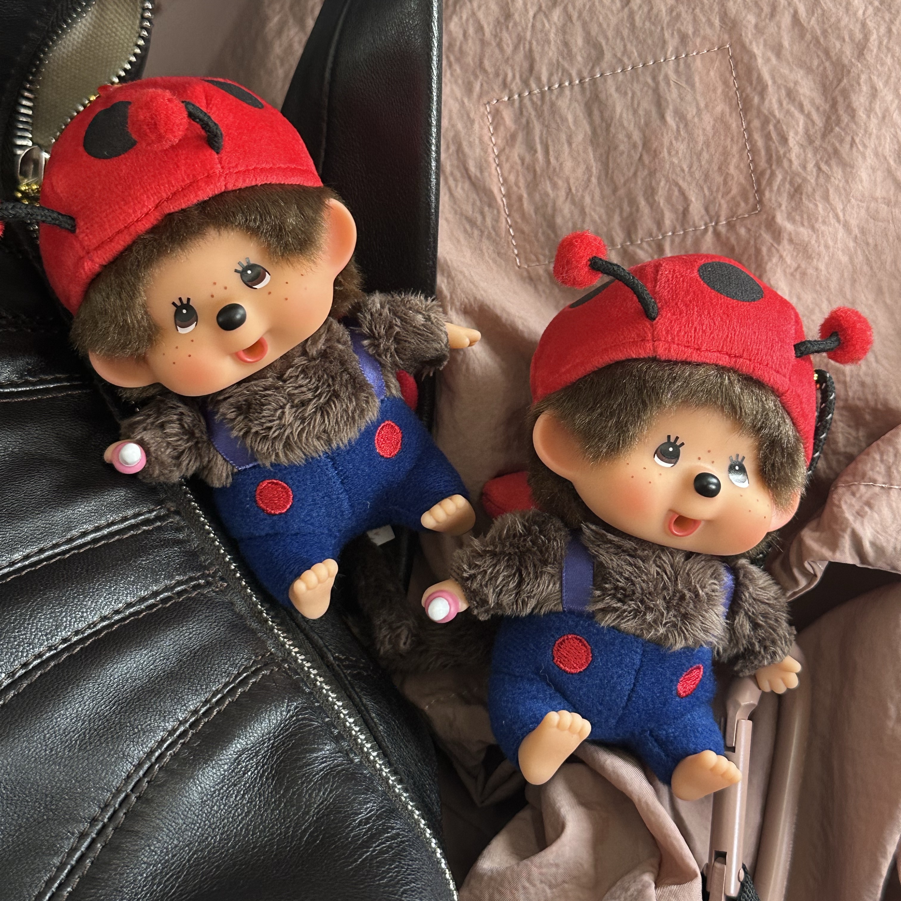 Monchhichi Bighead SS Ladybug Key Chain 착용 스타일