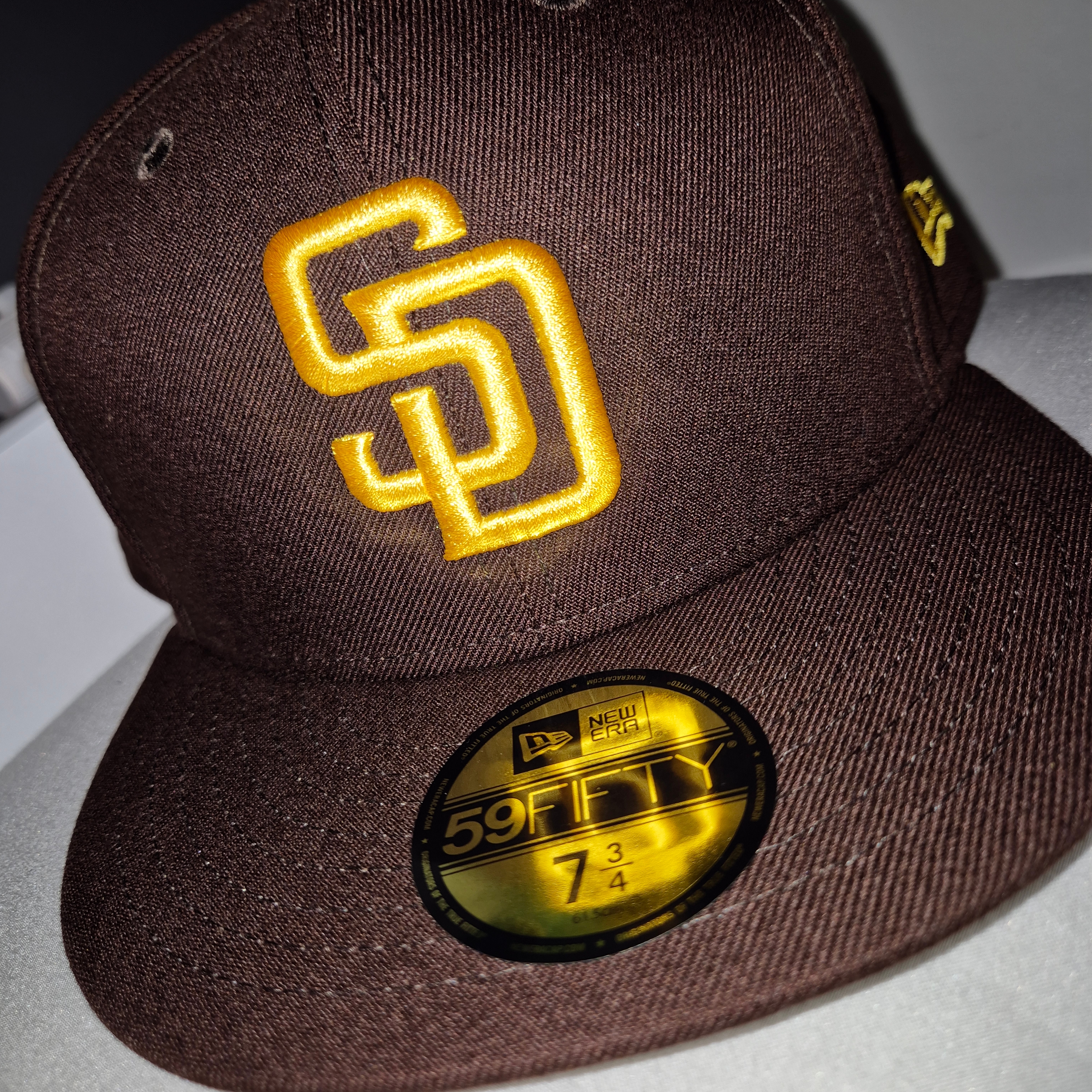 New Era MLB Authentic San Diego Padres Game Brown 착용 스타일