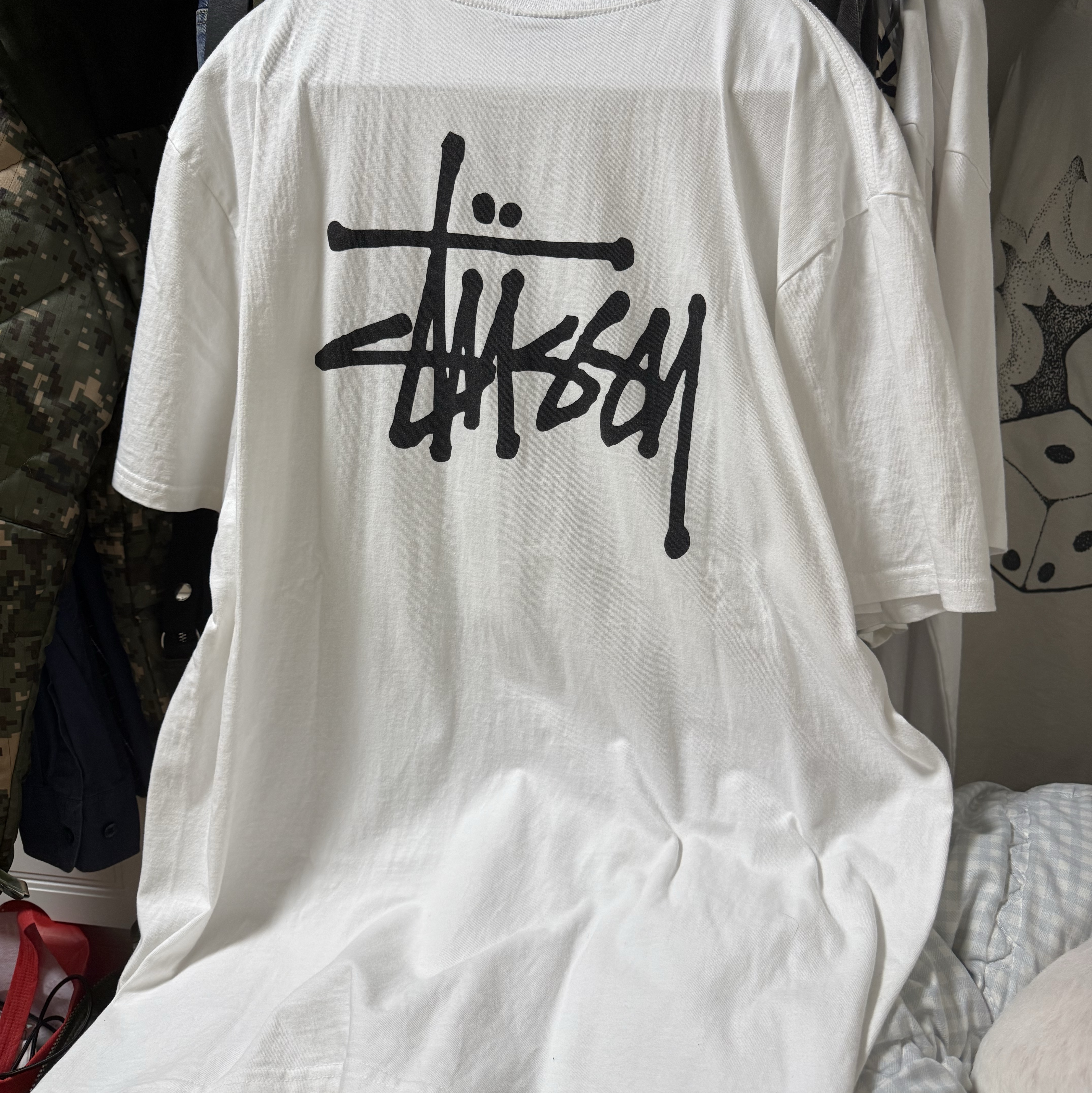 Stussy Basic Stussy T-Shirt White 2024, 2025 착용 스타일