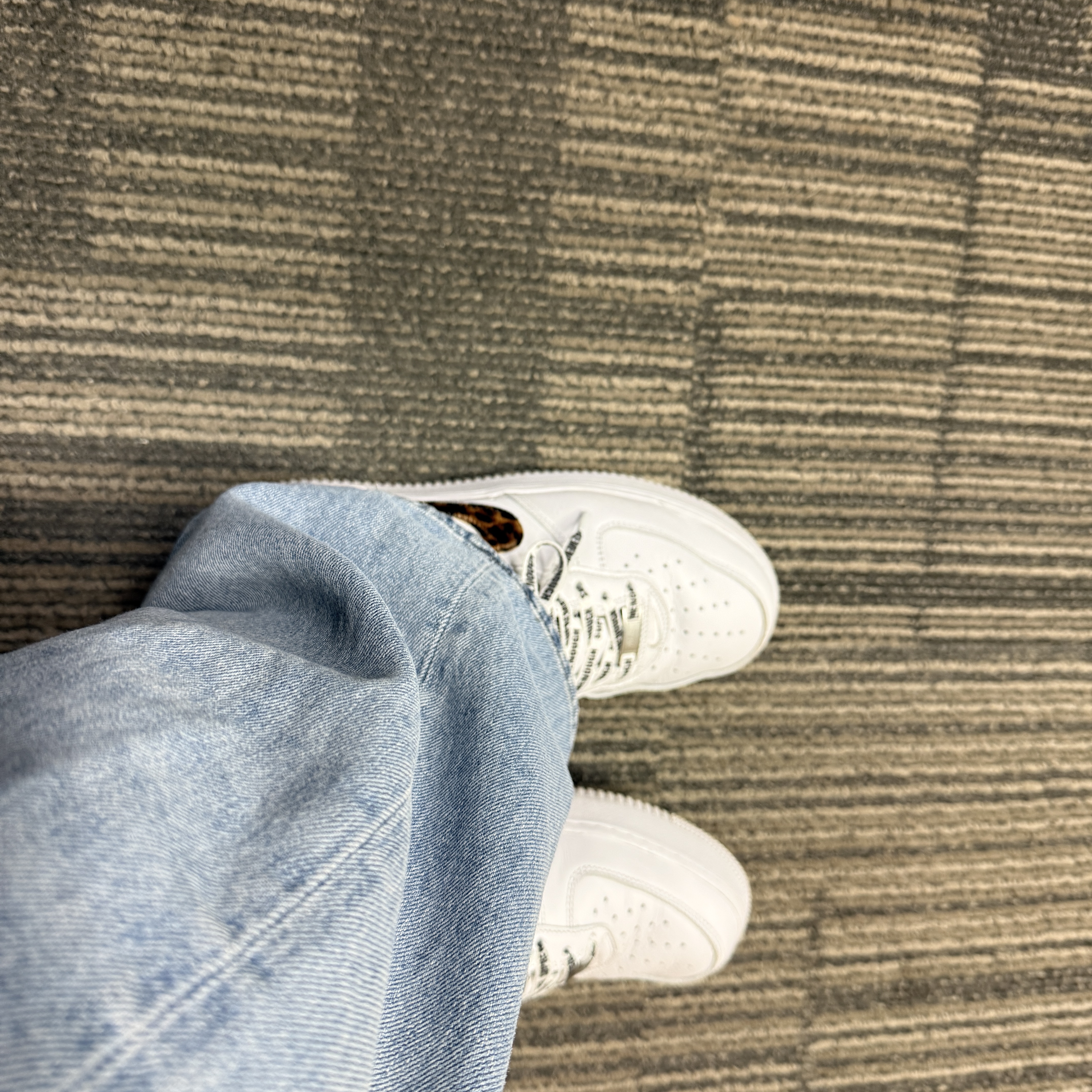 Nike x Supreme x GOODENOUGH Air Force 1 Low White - 25SS 착용 스타일 - 2