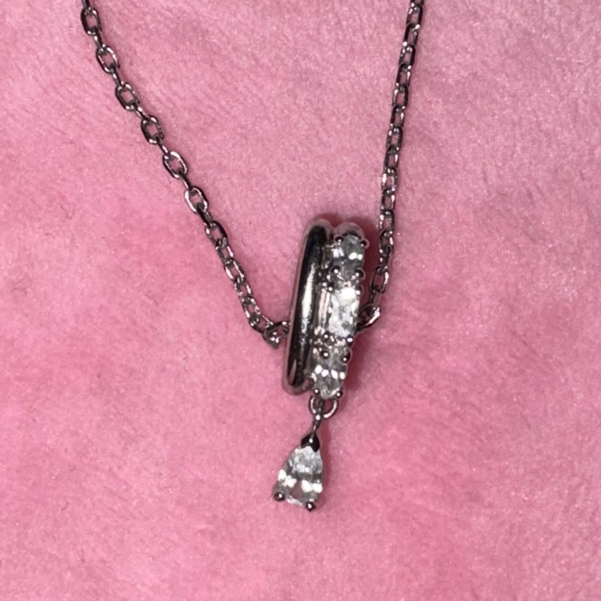 (W) Swarovski Dextera Pendant Mixed Cuts White Rhodium Plated, Lotte Giants Away Authentic Uniform Multi (Non Marking Ver.) 착용 스타일 - 1