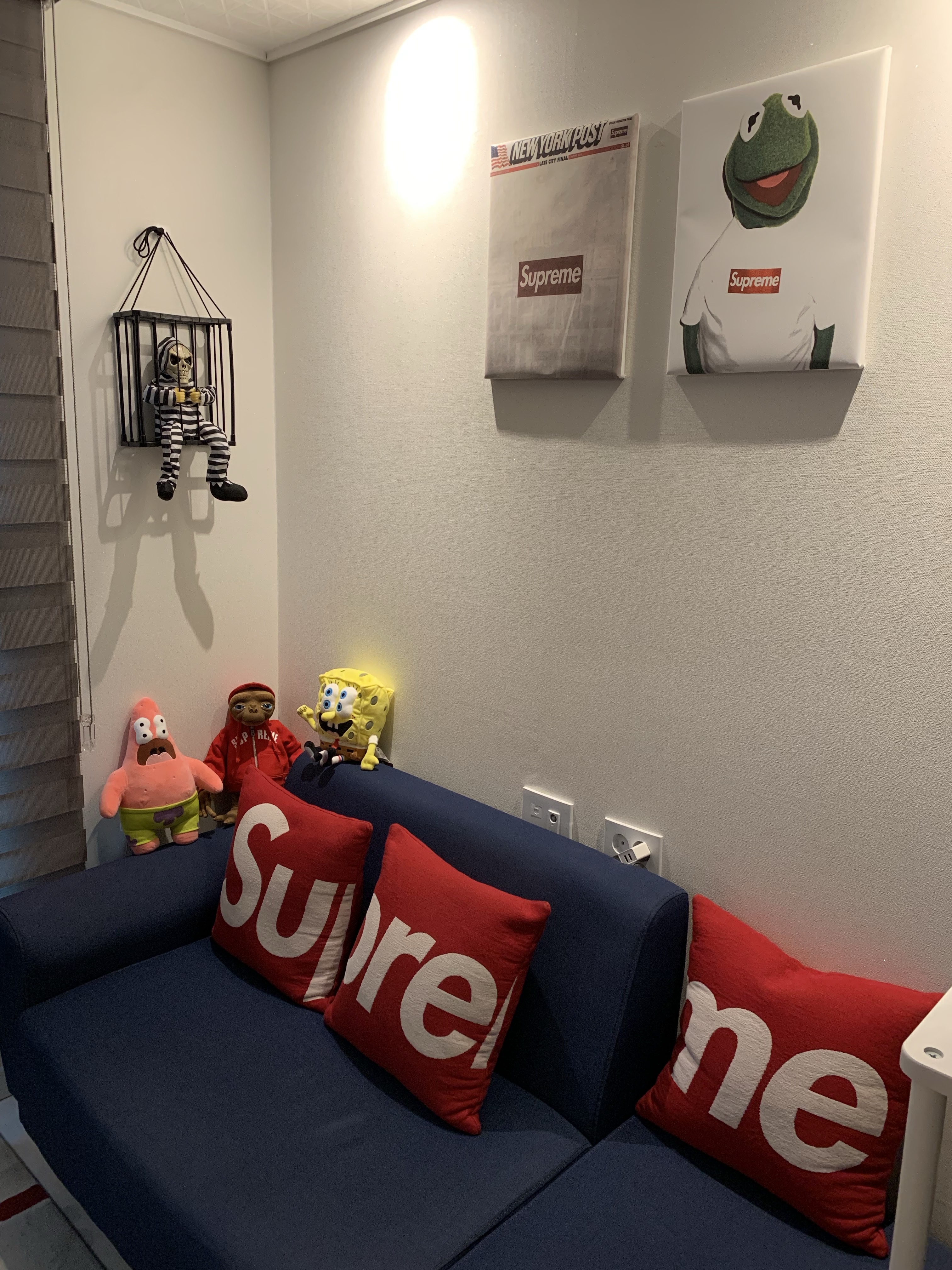 Supreme x Steiff ET Multicolor - 25SS, Uniqlo UT x CPFM x SpongeBob Plush Toy SpongeBob 착용 스타일