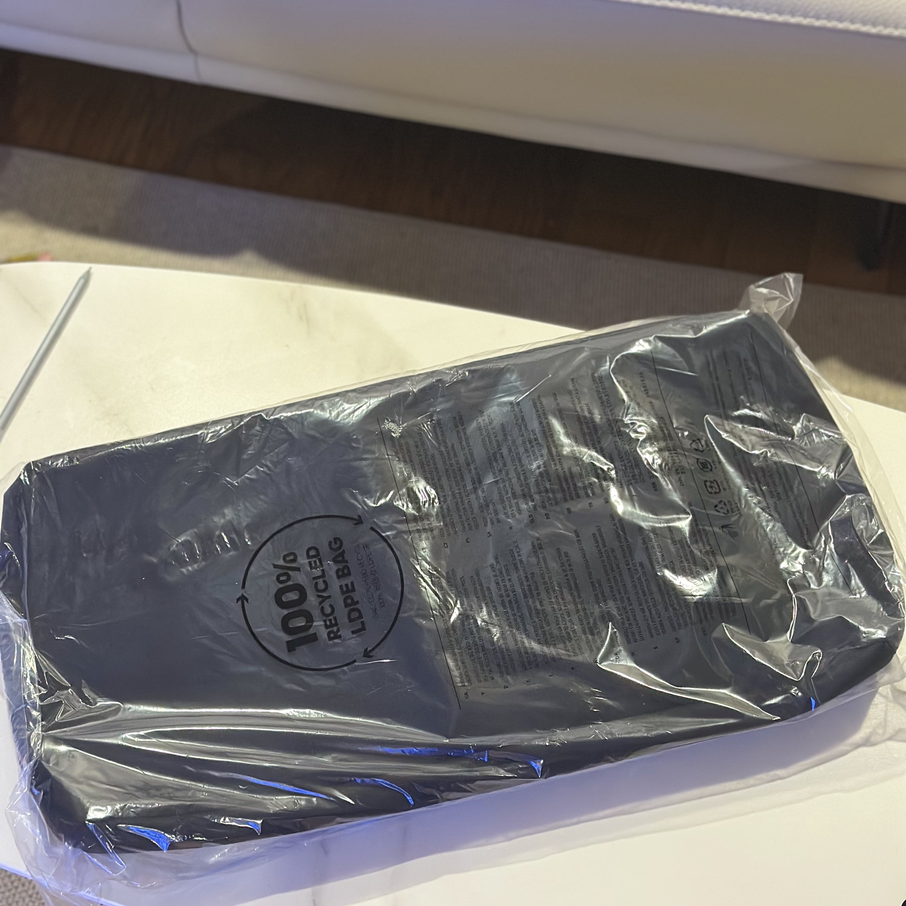 Adidas x BAPE Duffle Bag Crew Green 착용 스타일 - 3