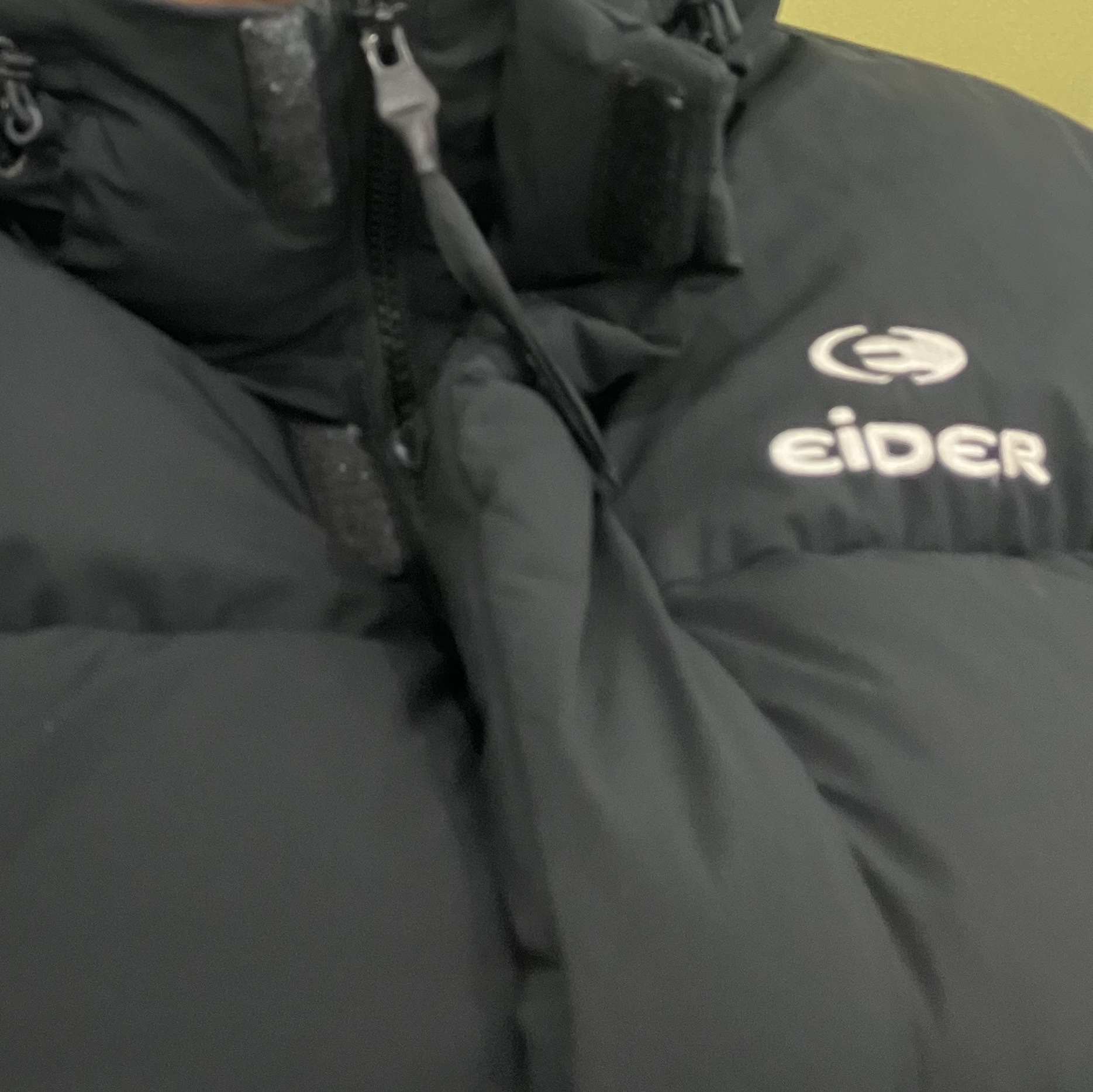 Eider Puffy Puffer Down Jacket Black 착용 스타일