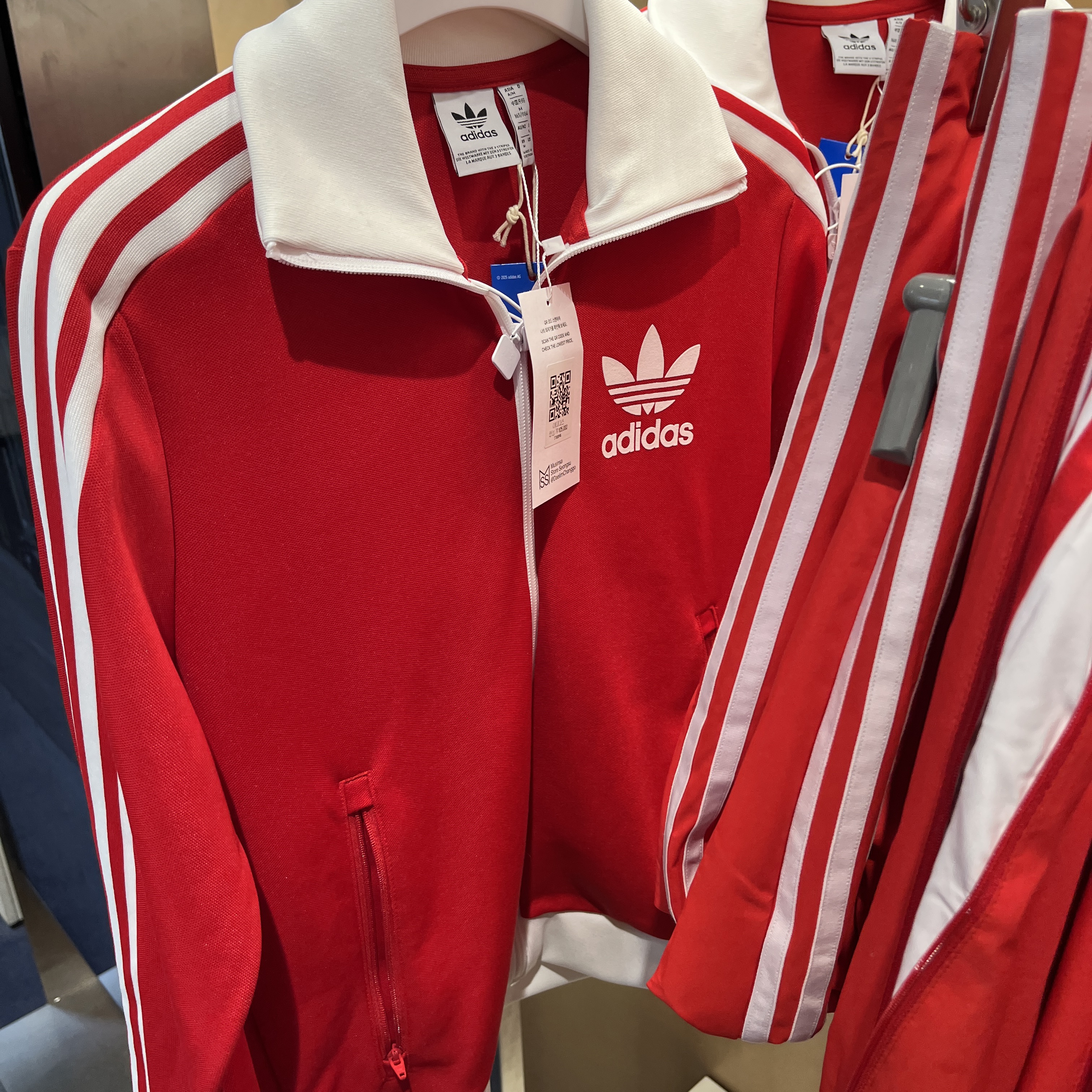 Adidas Adicolor Classic Beckenbauer Track Top Better Scarlet White - KR Sizing 착용 스타일