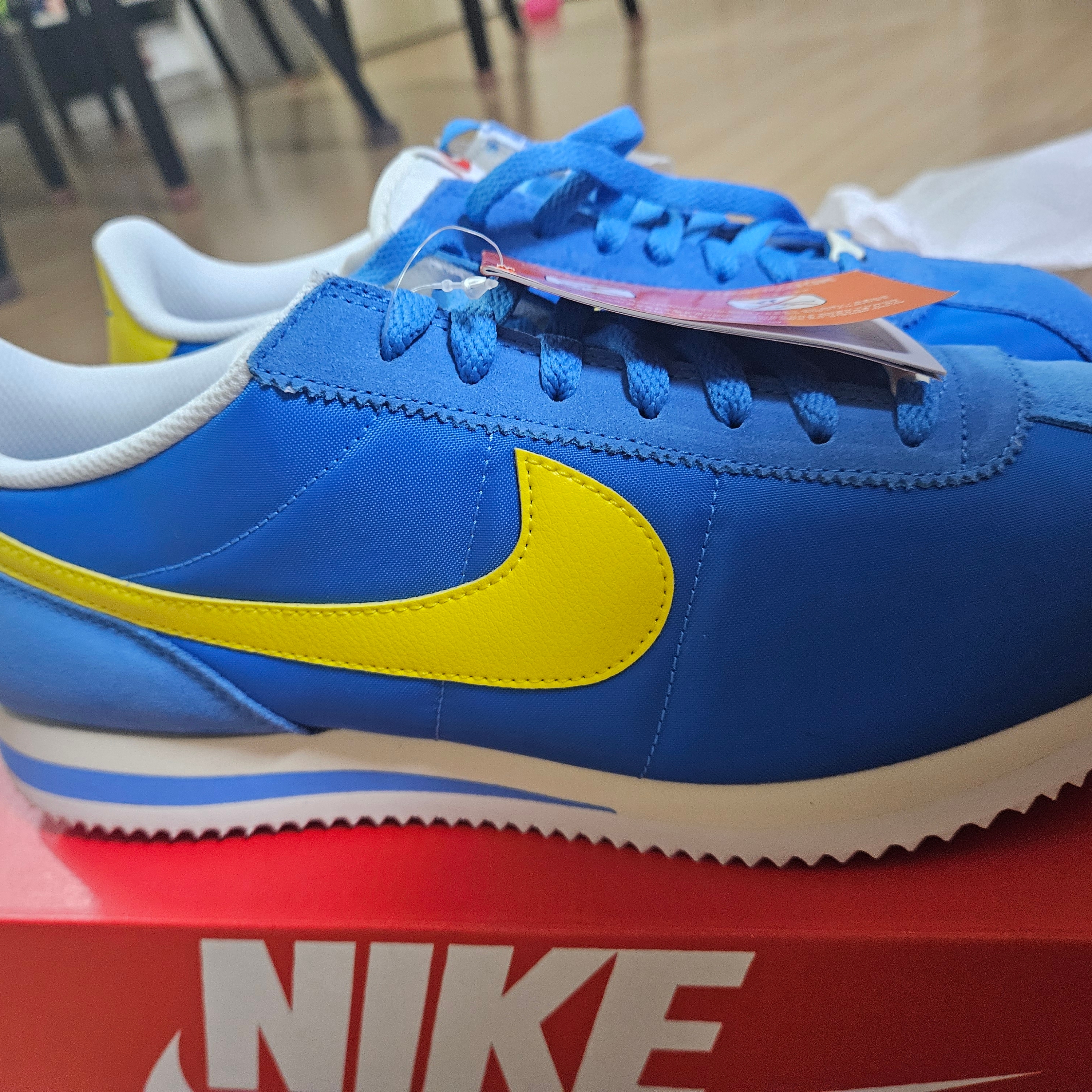 Nike Cortez TXT Light Photo Blue Sail 착용 스타일 - 2