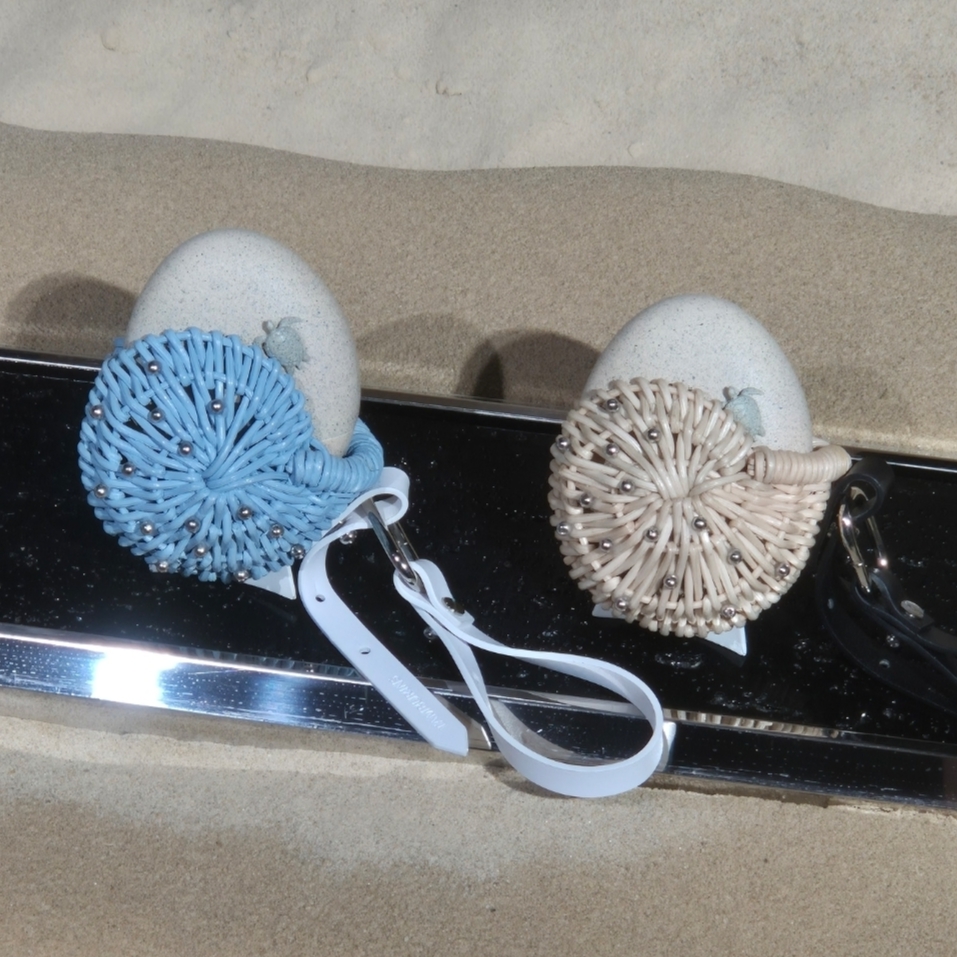 Tamburins Egg Perfume Blue Hinoki 14ml, Tamburins Rattan Wear Egg Perfume Case Beige 착용 스타일