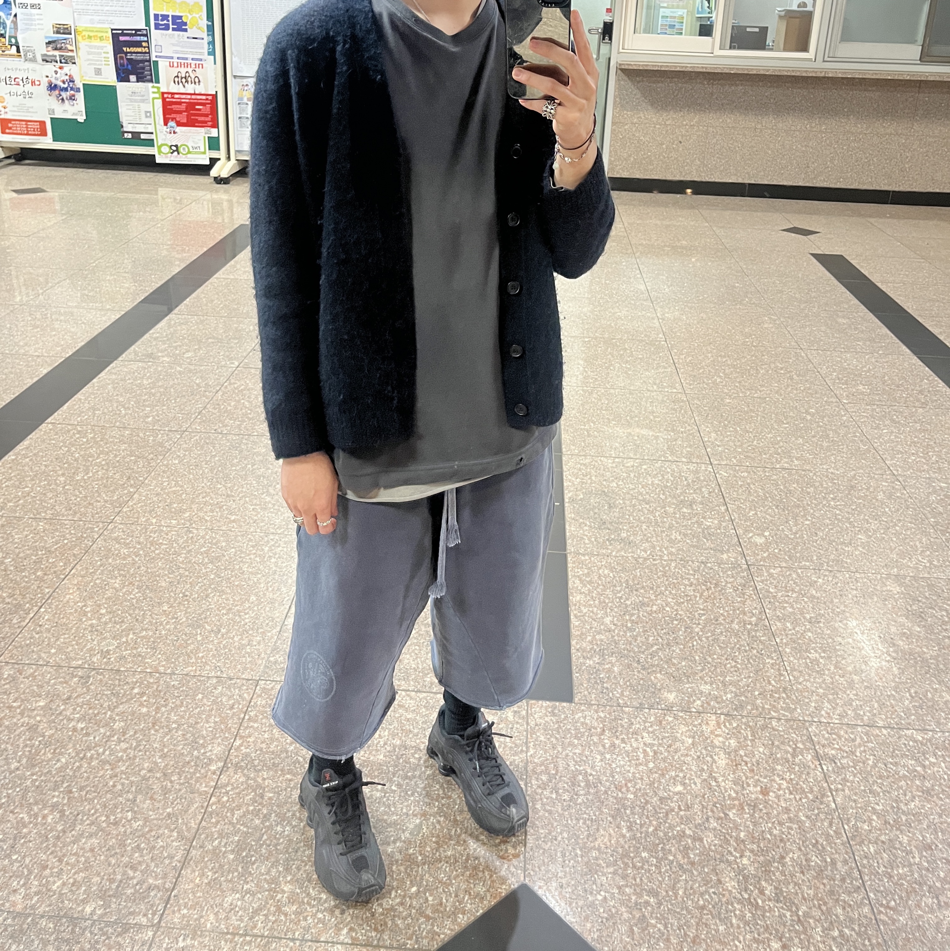 [기간한정 20%쿠폰] Polyteru Human Index Human 1/2 Sweatpants Blue 착용 스타일