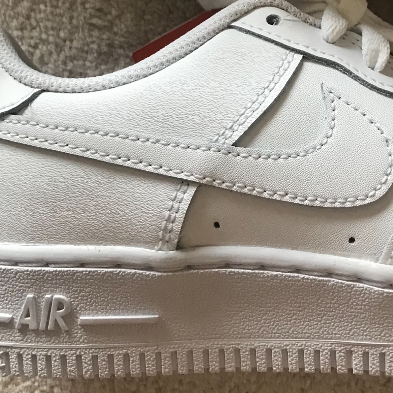 (GS) Nike Air Force 1 LE White 착용 스타일
