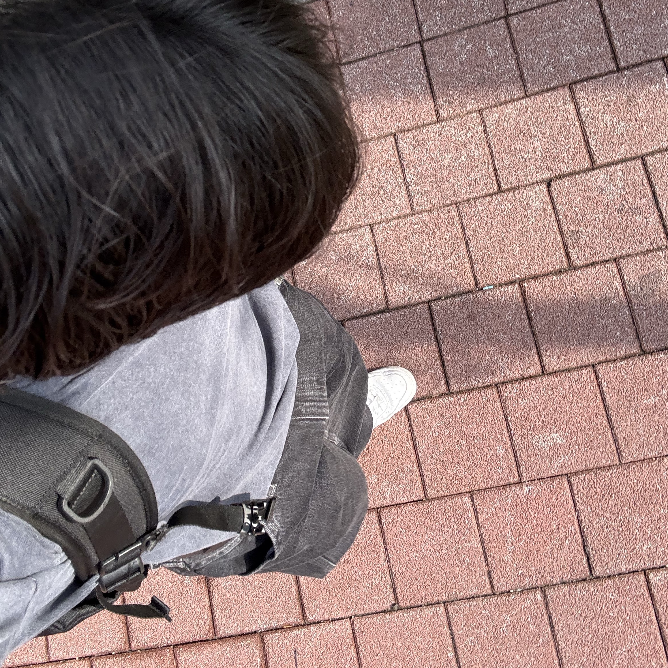 Levi's Silvertab Baggy Carpenter Jeans Black, Yeezy YZY Short Sleeve T-Shirt Poetic Black 착용 스타일