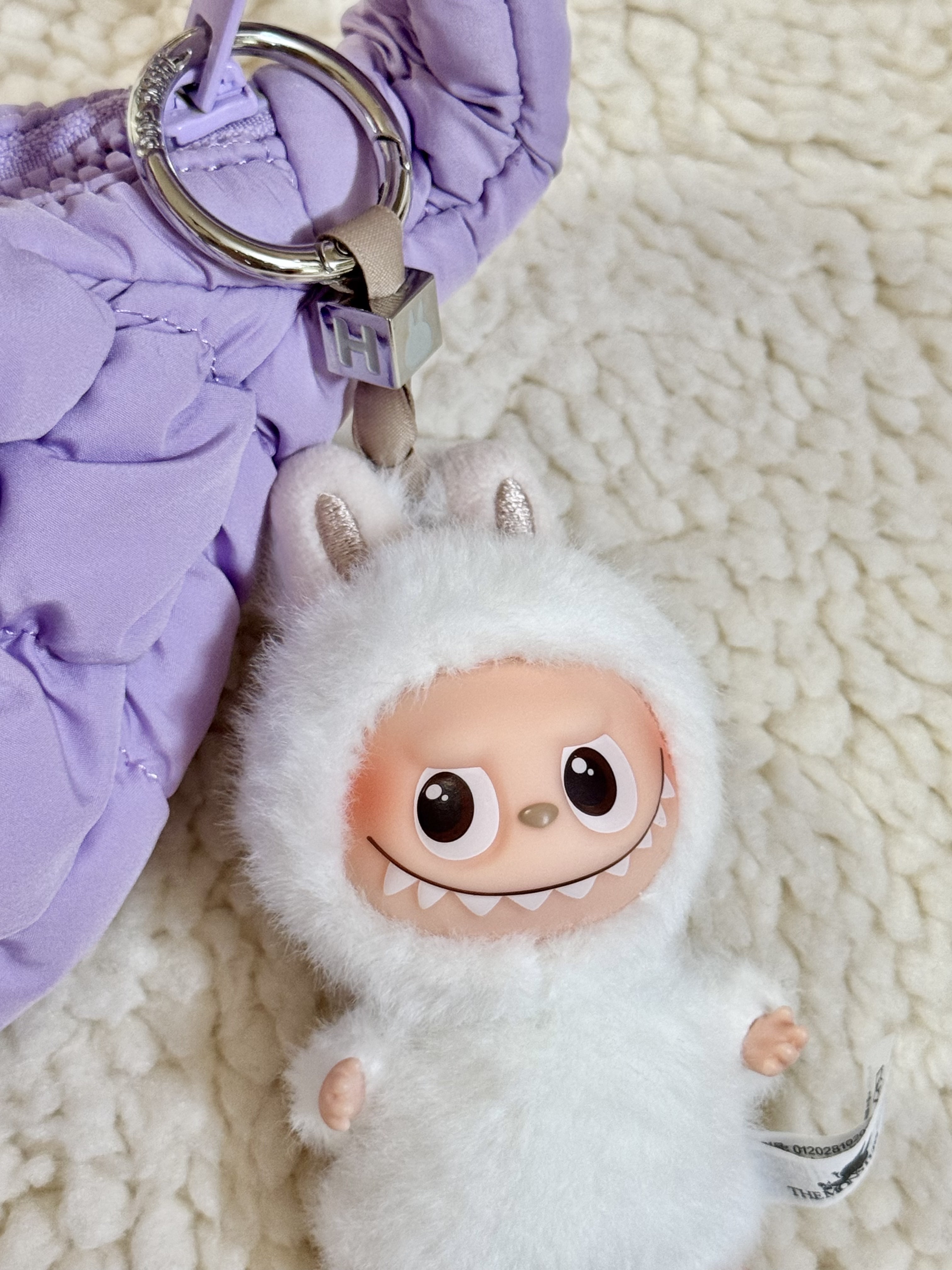 Pop Mart Labubu The Monsters Pin For Love Series Vinyl Plush Pendant (A-M) H (Opened Case), COS Quilted Micro Bag Purple 착용 스타일 - 2