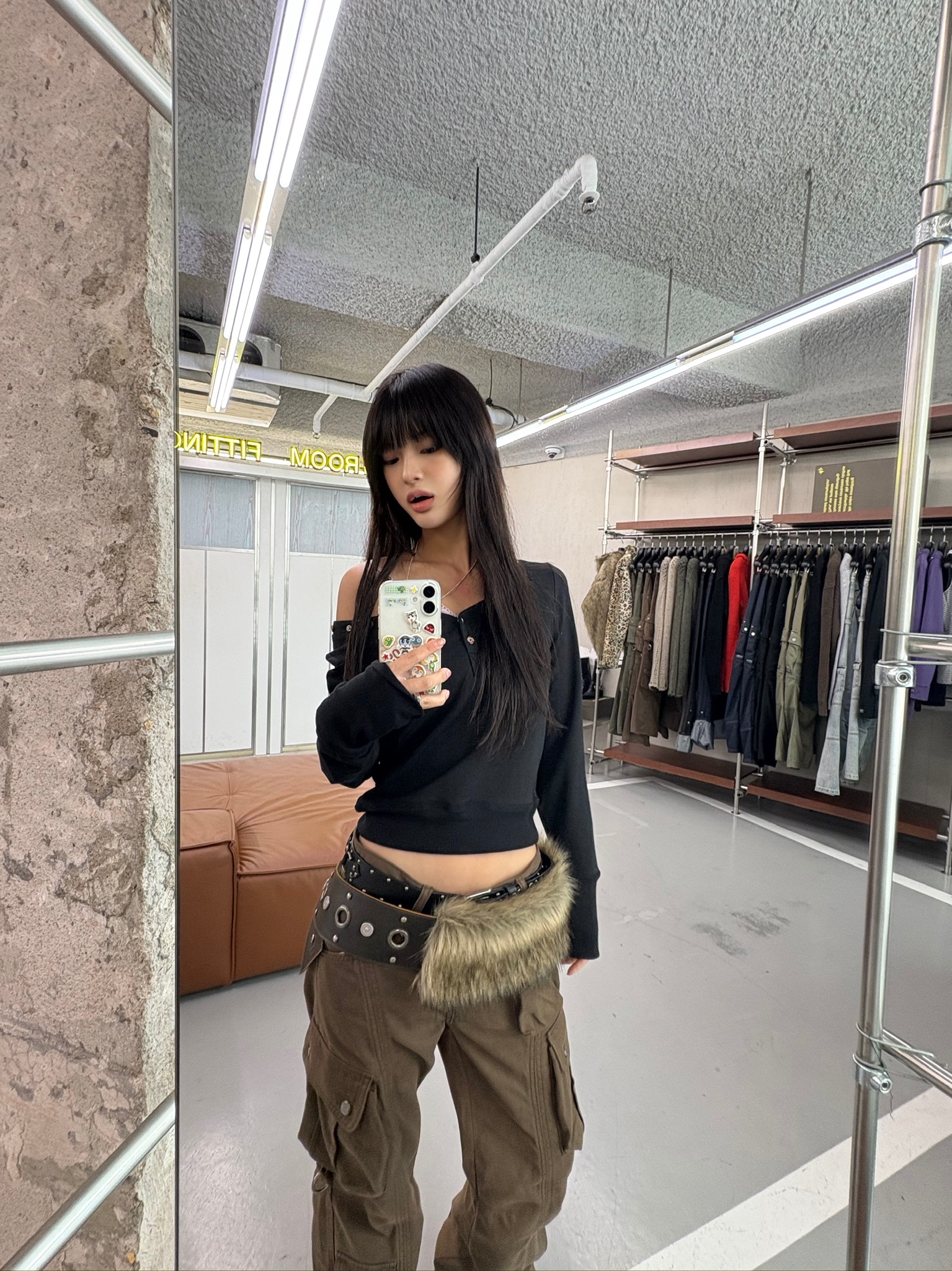 Vacant Archive Rina Boatneck Button Long Sleeve Top Khaki 착용 스타일