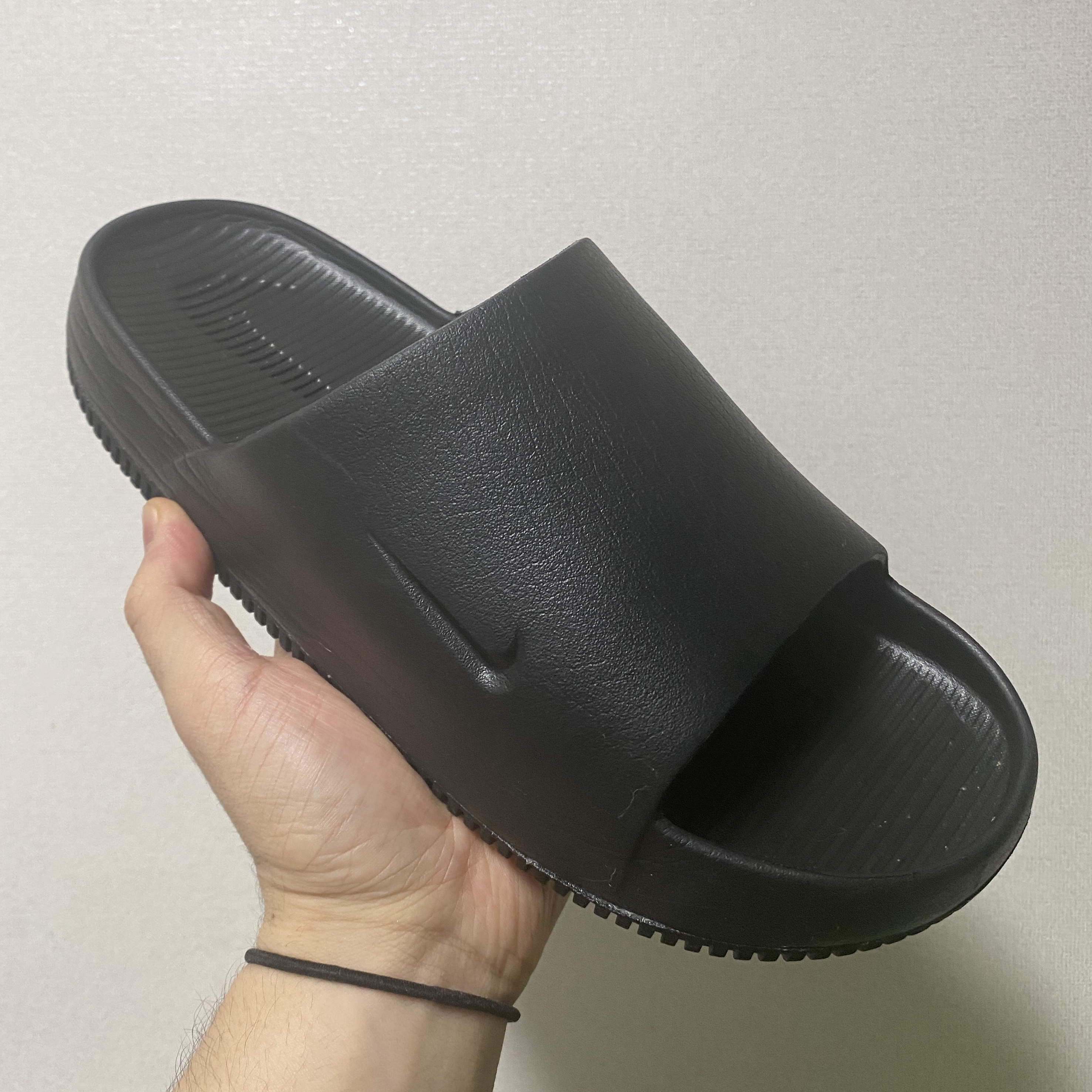 Nike Calm Slide Black 착용 스타일