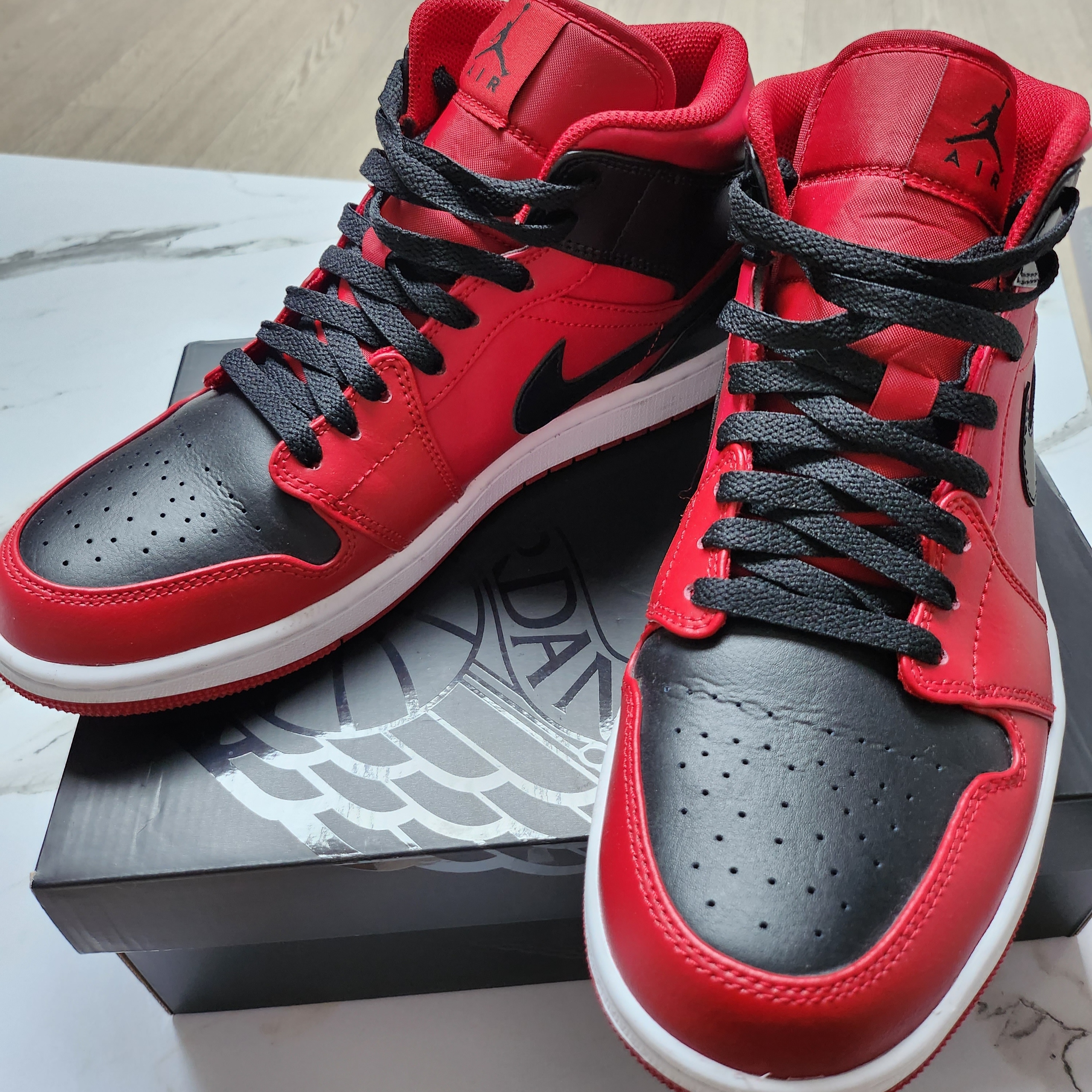 Jordan 1 Mid Reverse Bred 착용 스타일