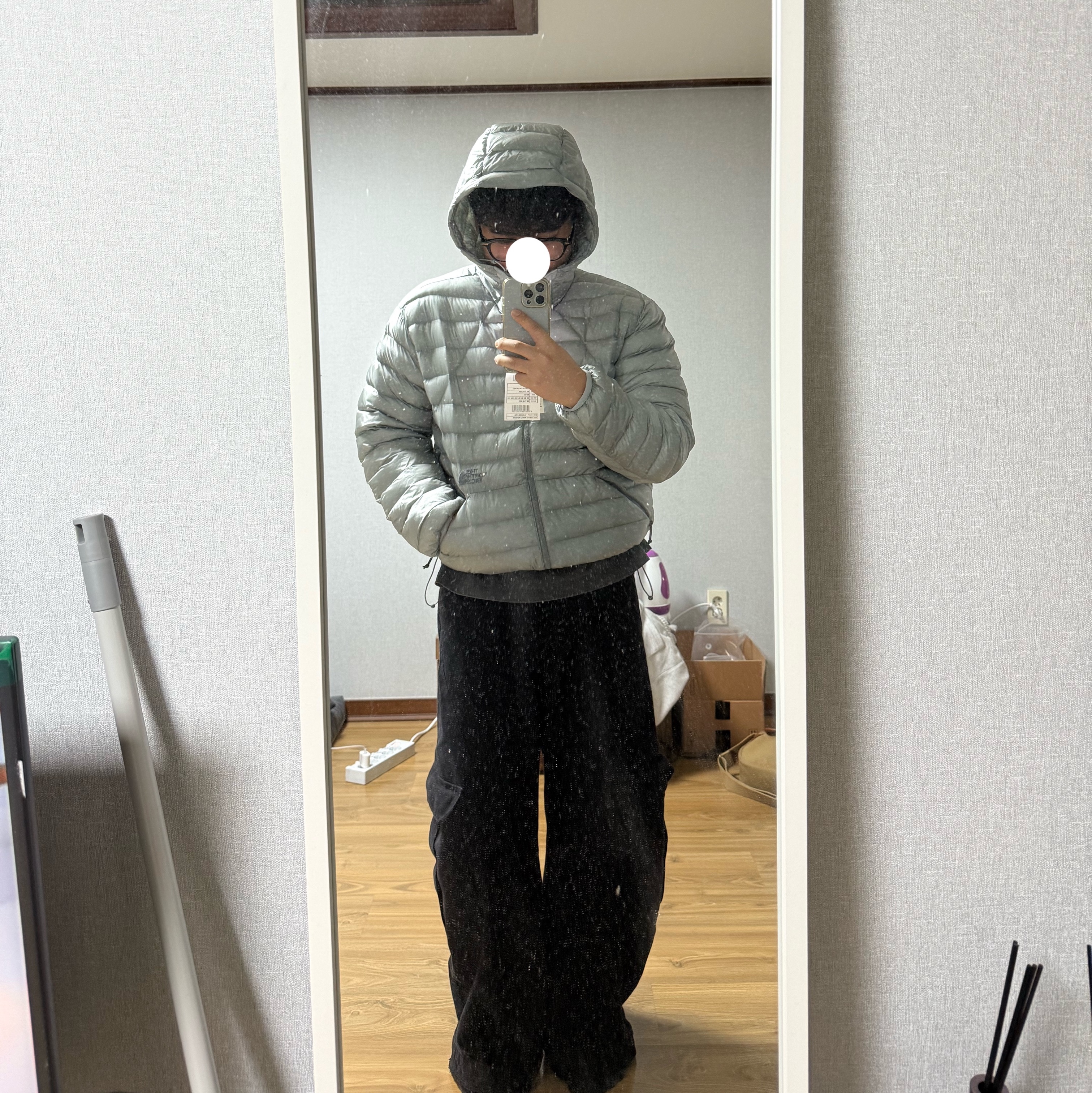 The North Face Ventus On Jacket Silver 착용 스타일