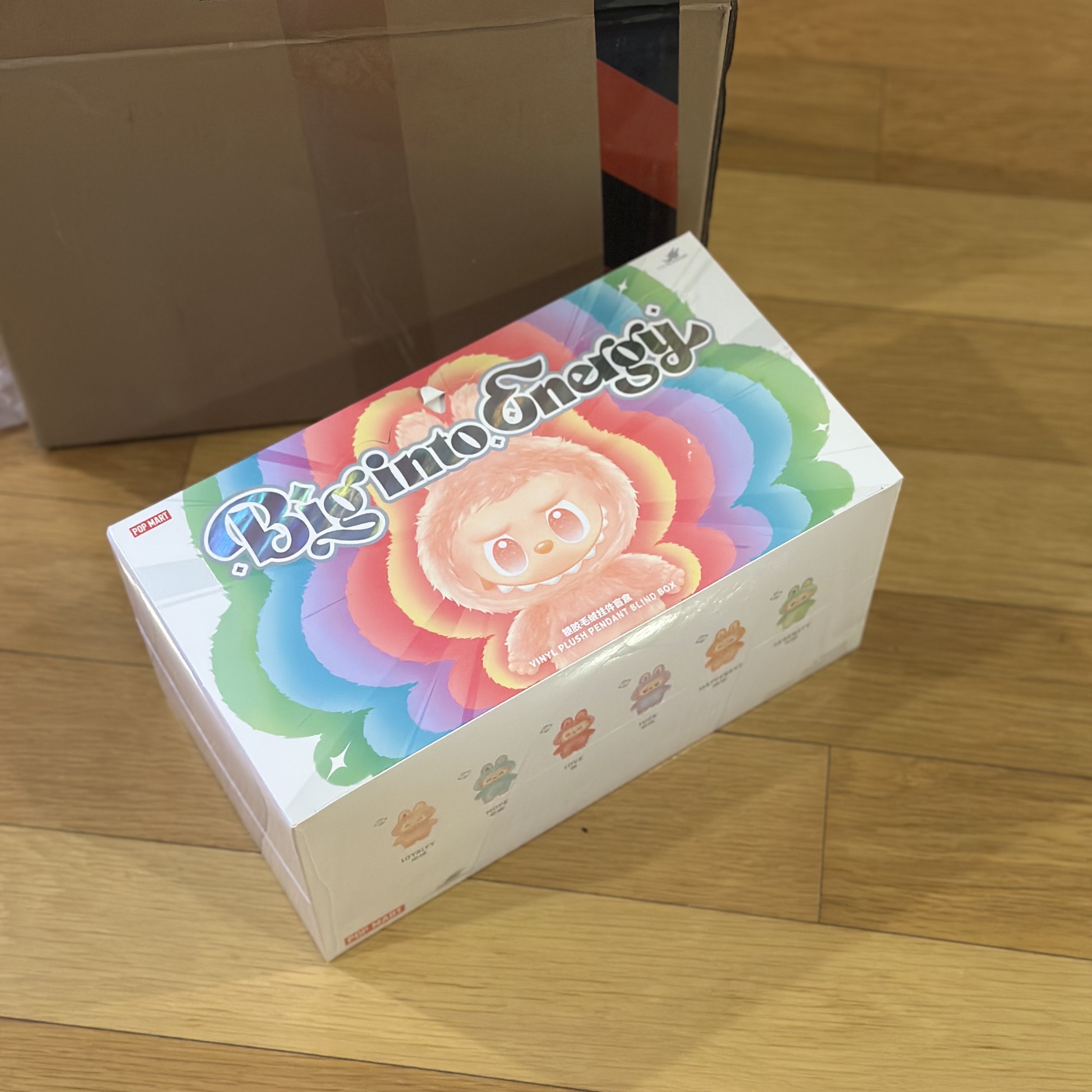 Pop Mart Labubu The Monsters Highlight Series Sealed Case (6 Blind Boxes) 착용 스타일 - 1
