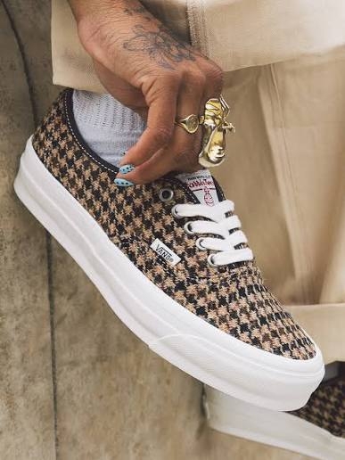 Vans Harris Tweed Premium Authentic Brown 착용 스타일
