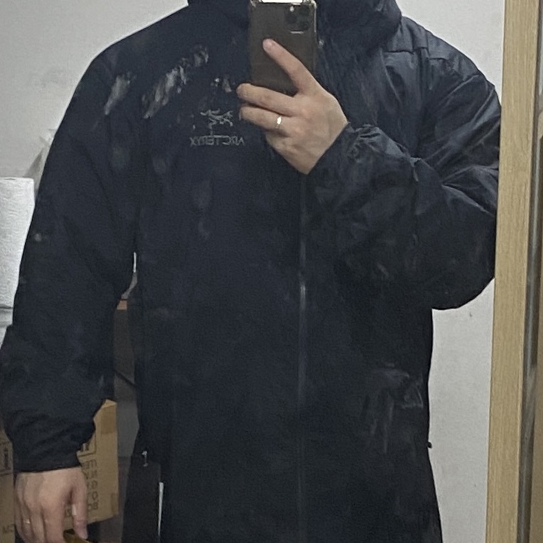Arc'teryx Atom LT Hoody Black 착용 스타일