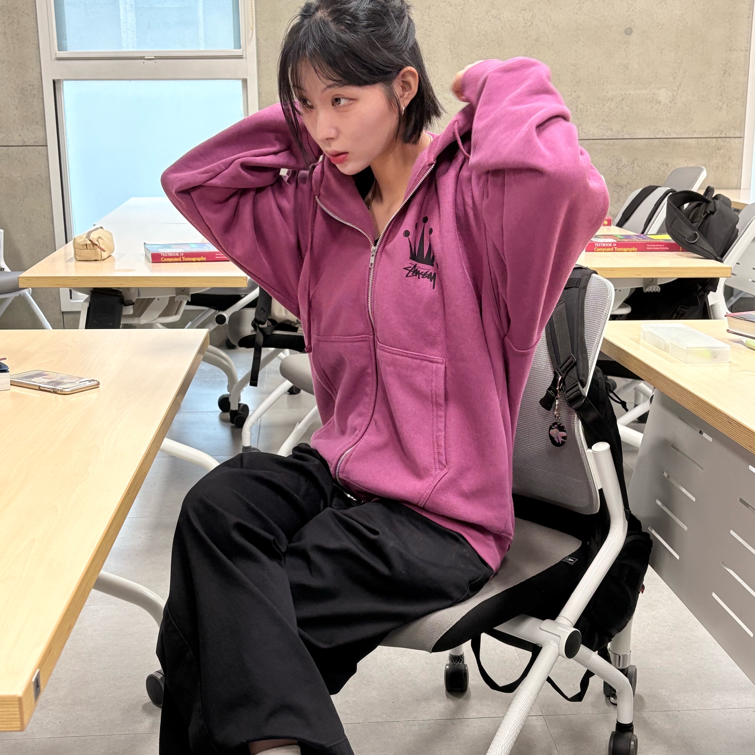 Stussy Regal Crown Zip Hoodie Berry, Uniqlo U Wide FIt Chino Pants Black 착용 스타일 - 1