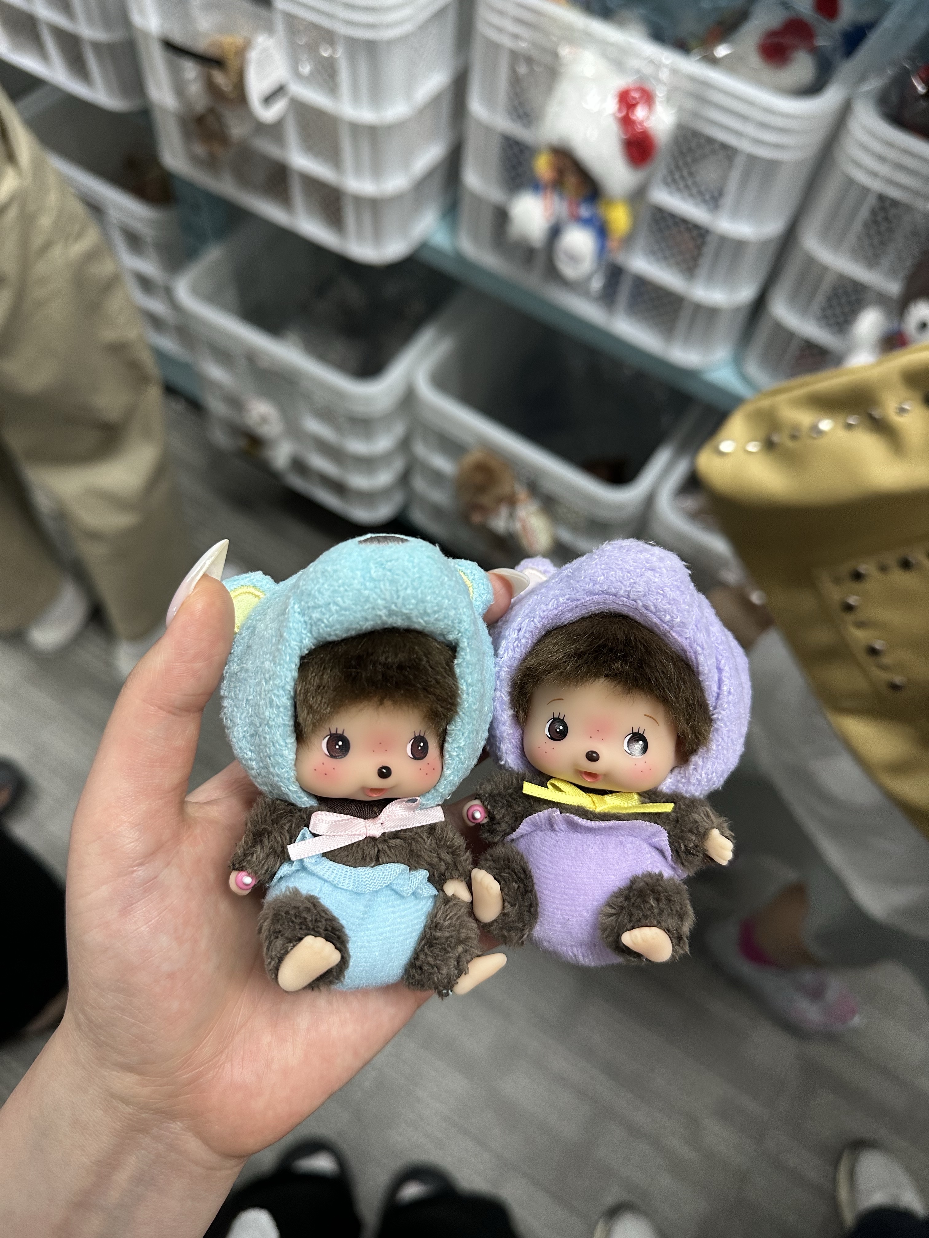 Monchhichi Idol SS Bebichhichi Key Chain Blue, Monchhichi Animal Bebichhichi SS Cat Key Chain Purple 착용 스타일 - 2