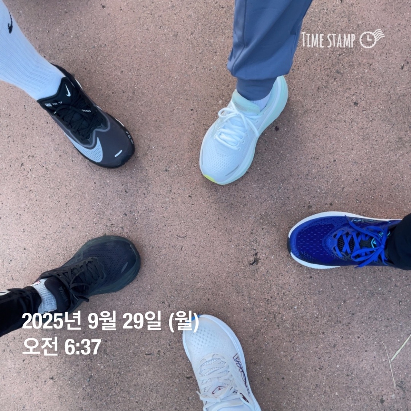 Nike Zoom Fly 6 Black Light Smoke Grey 착용 스타일
