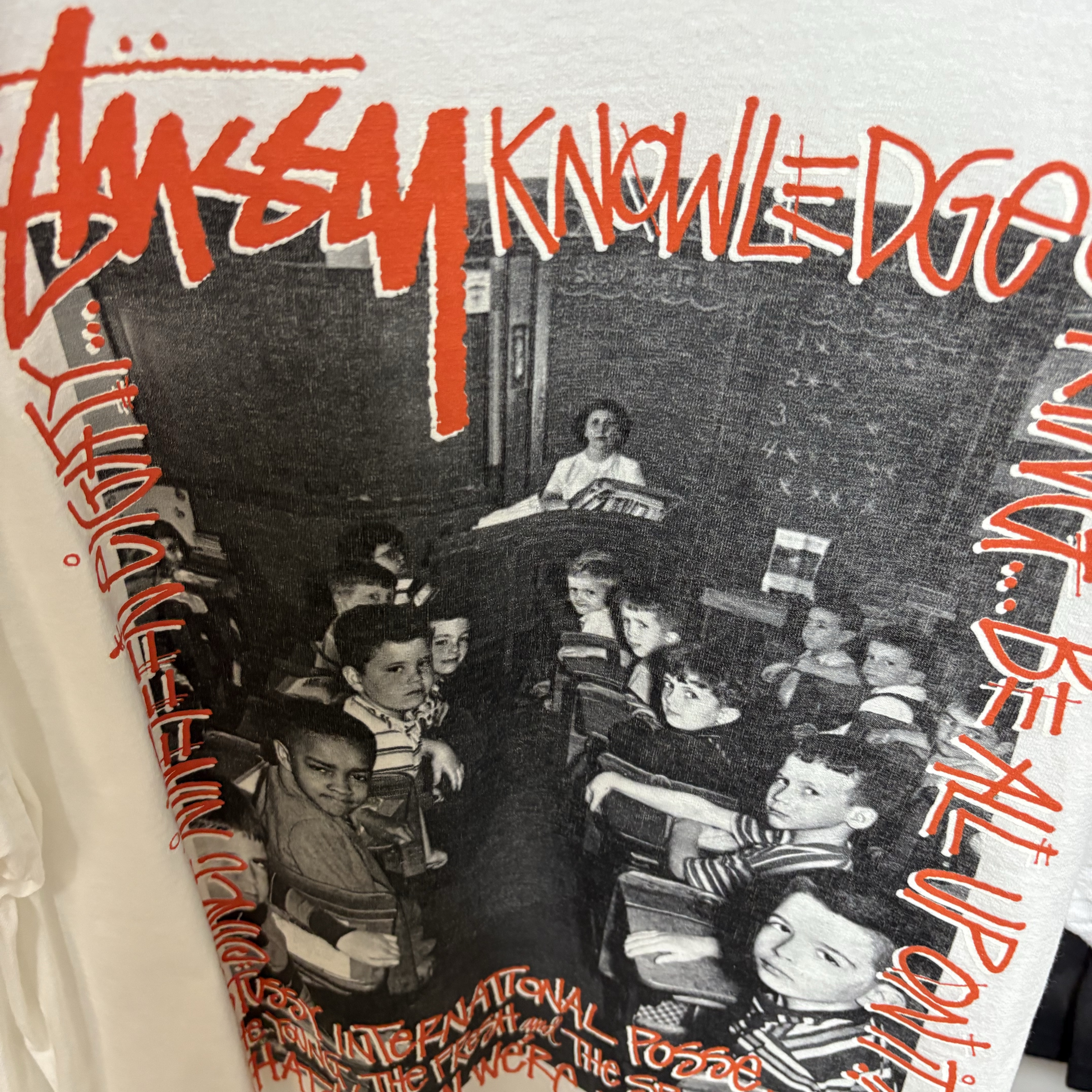 Stussy Classroom T-Shirt White 착용 스타일