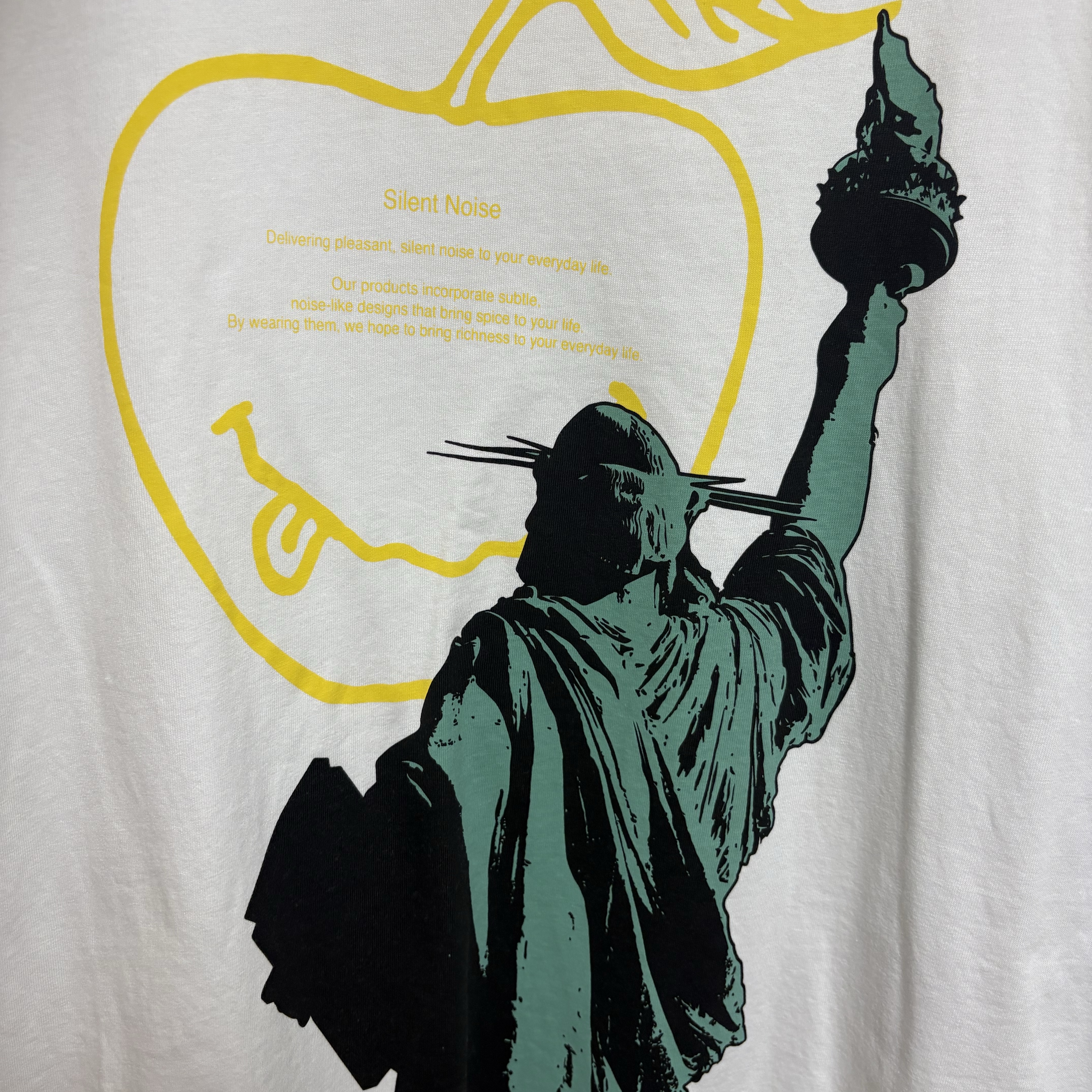 GU x Undercover Graphic T-Shirt Undercover 4 White 착용 스타일