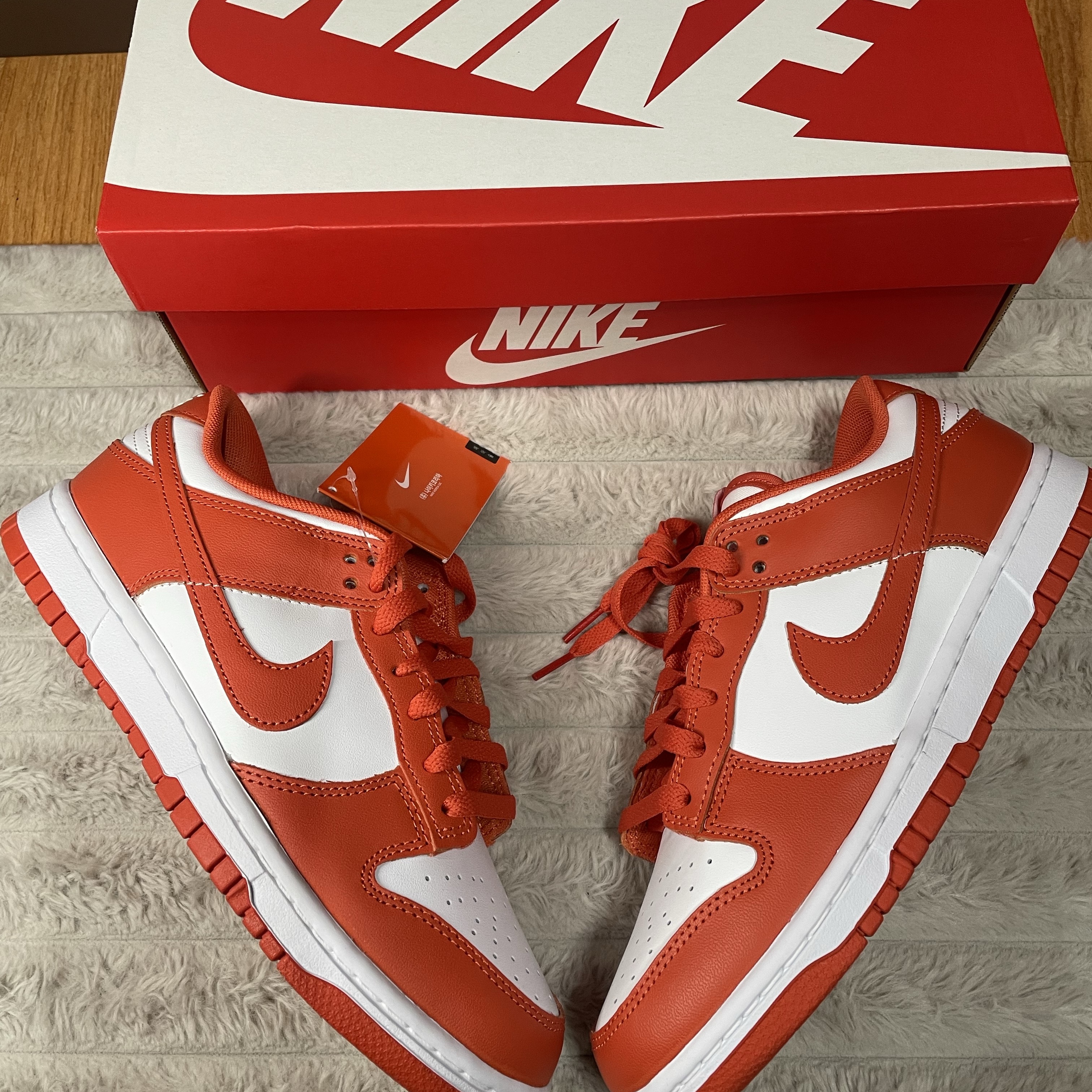 Nike Dunk Low Retro White Cosmic Clay 착용 스타일