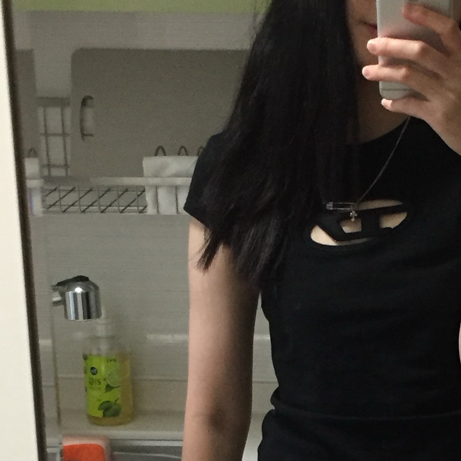 (W) Diesel T-Angie Peekaboo Logo T-Shirt Black 착용 스타일